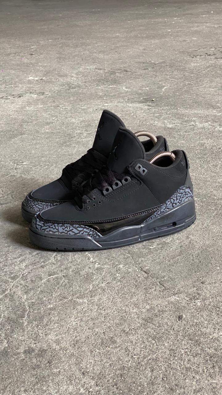 JORDAN RETRO 3 NEGRA 26