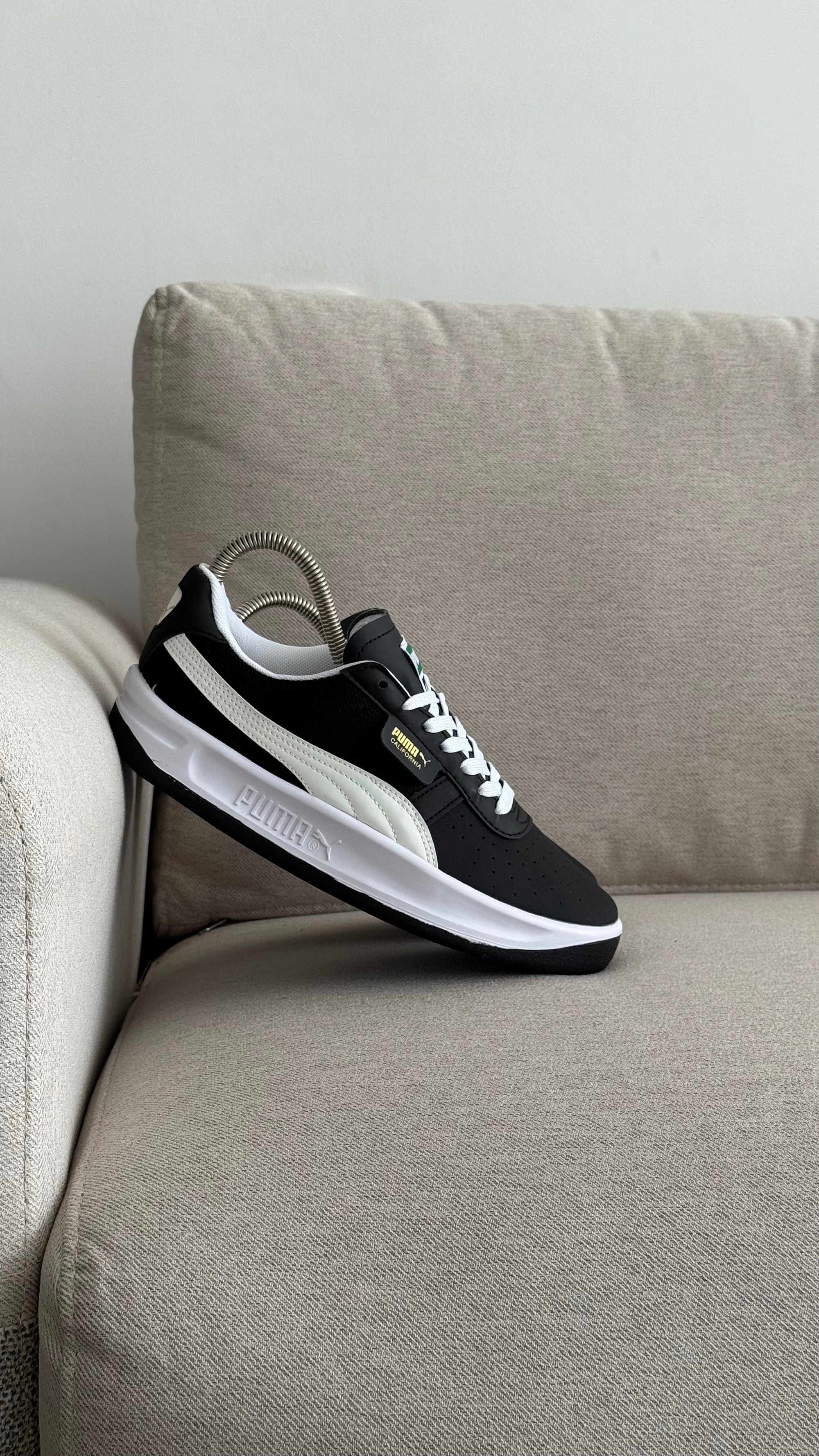 PUMA CALIFORNIA NEGRO BLANCO PROMO