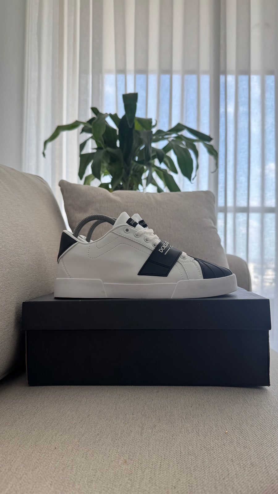 DOLCE GABBANA VELCRO BLANCO NEGRO