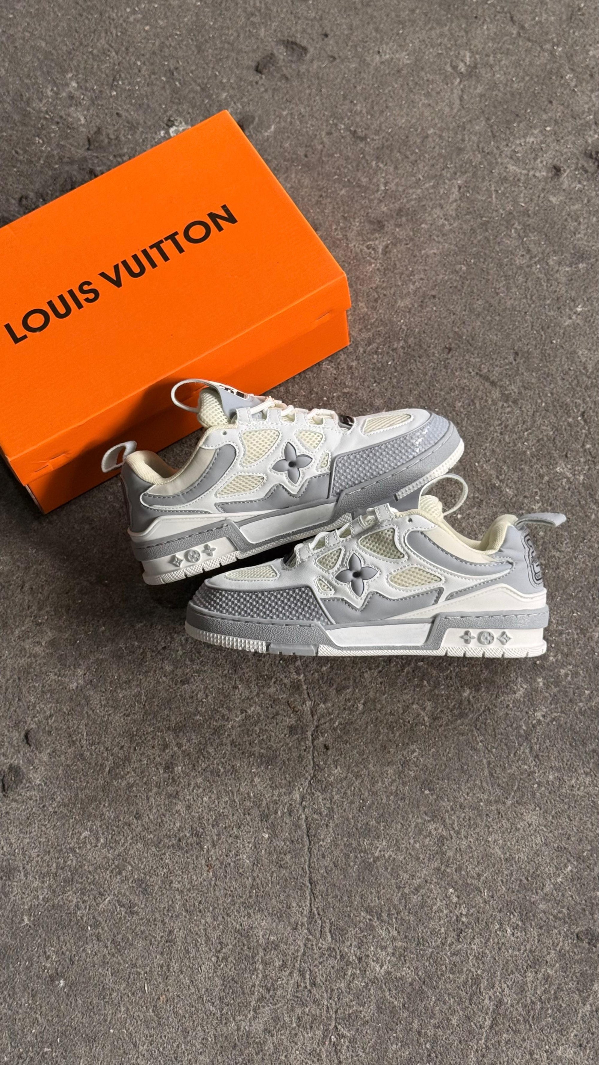 LOUIS VUITTON GRIS BLANCO