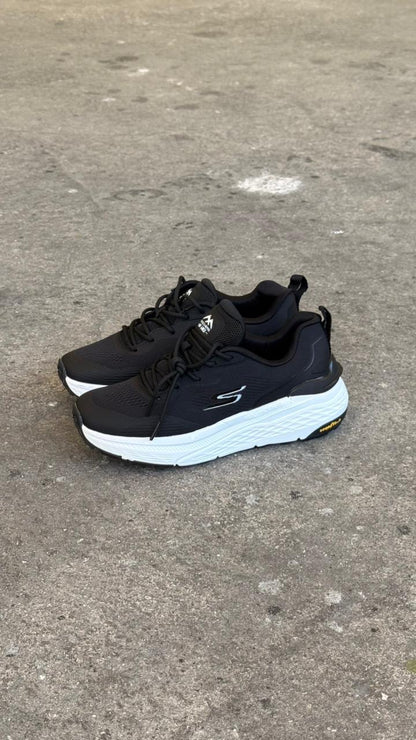 SKETCHERS GYEAR NEGRO BLANCO
