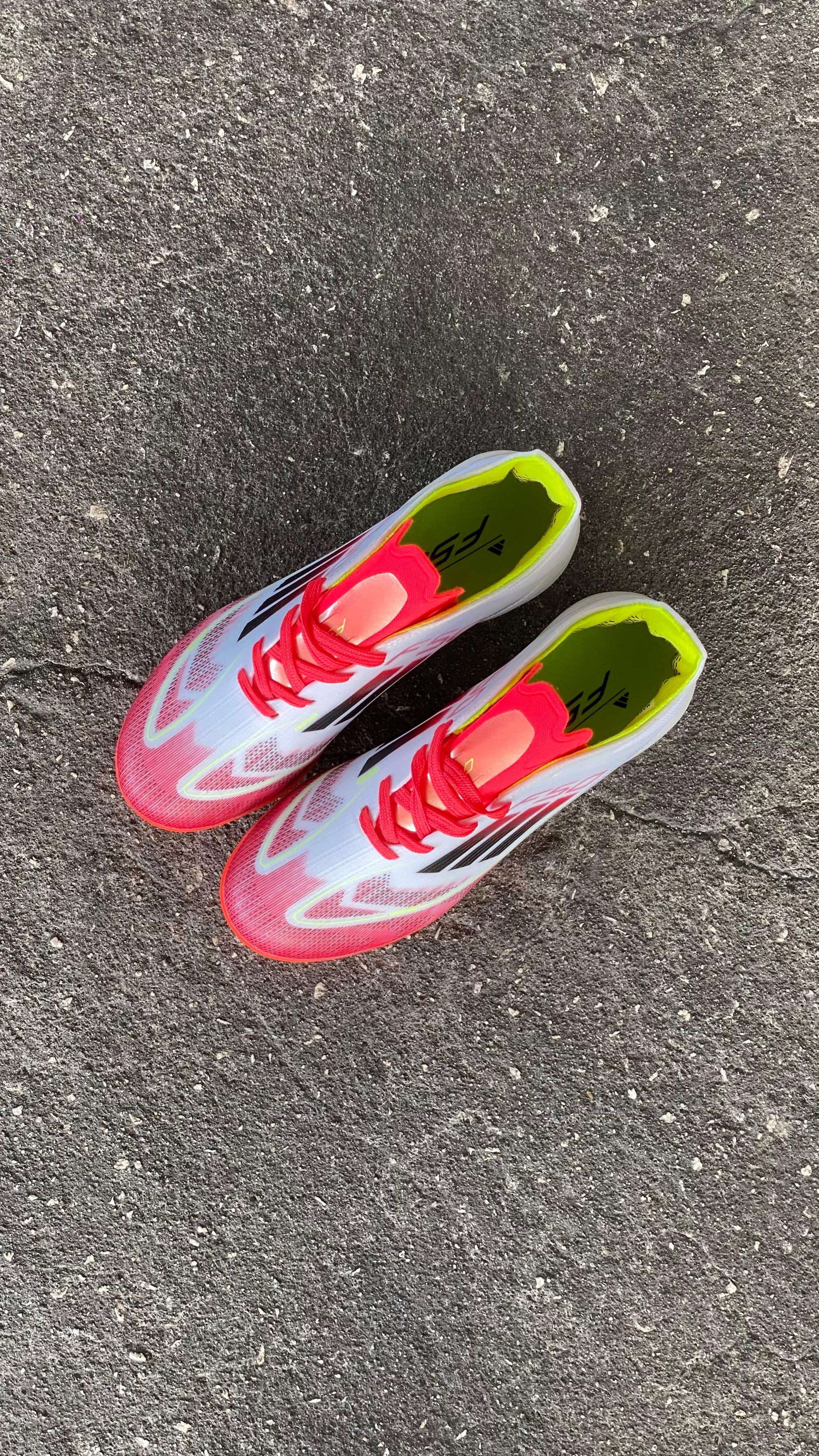 ADIDAS GUAYO F50 NIÑO BLANCO ROJO VERDE