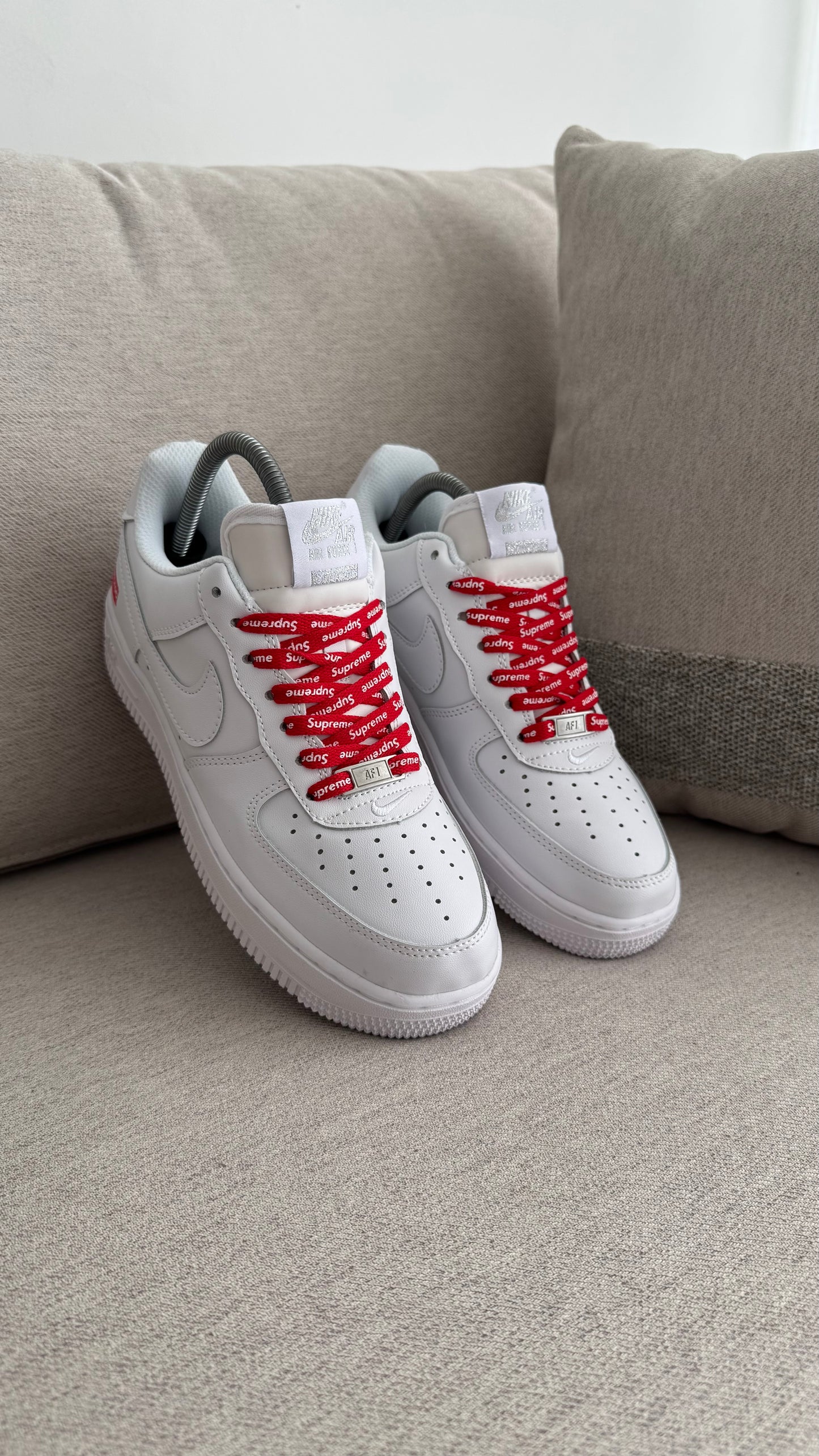 NIKE AF1 SUPREME BLANCO ROJO
