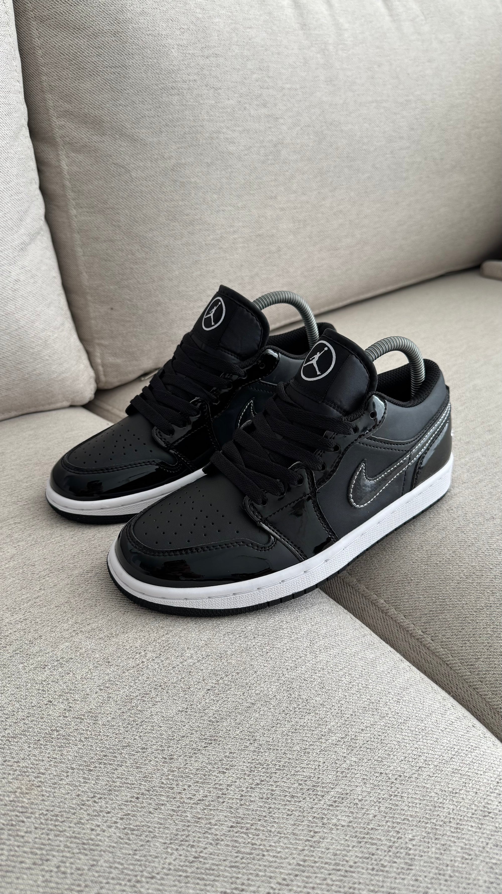 R1 LOW CHAROL NEGRA PROMO