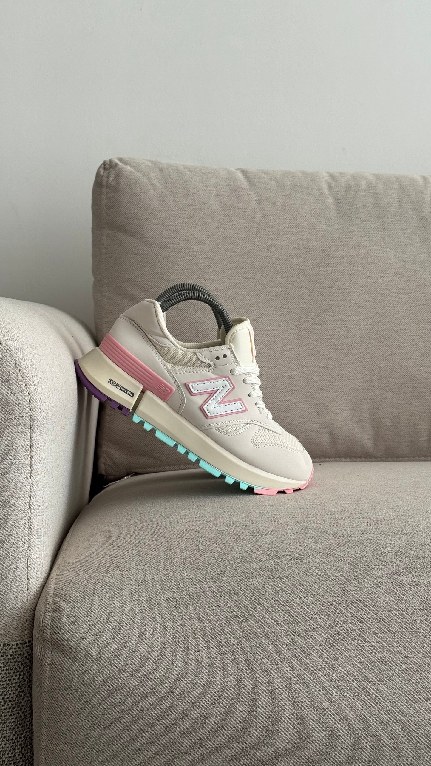 NEW BALANCE 1300 BLANCO ROSADO