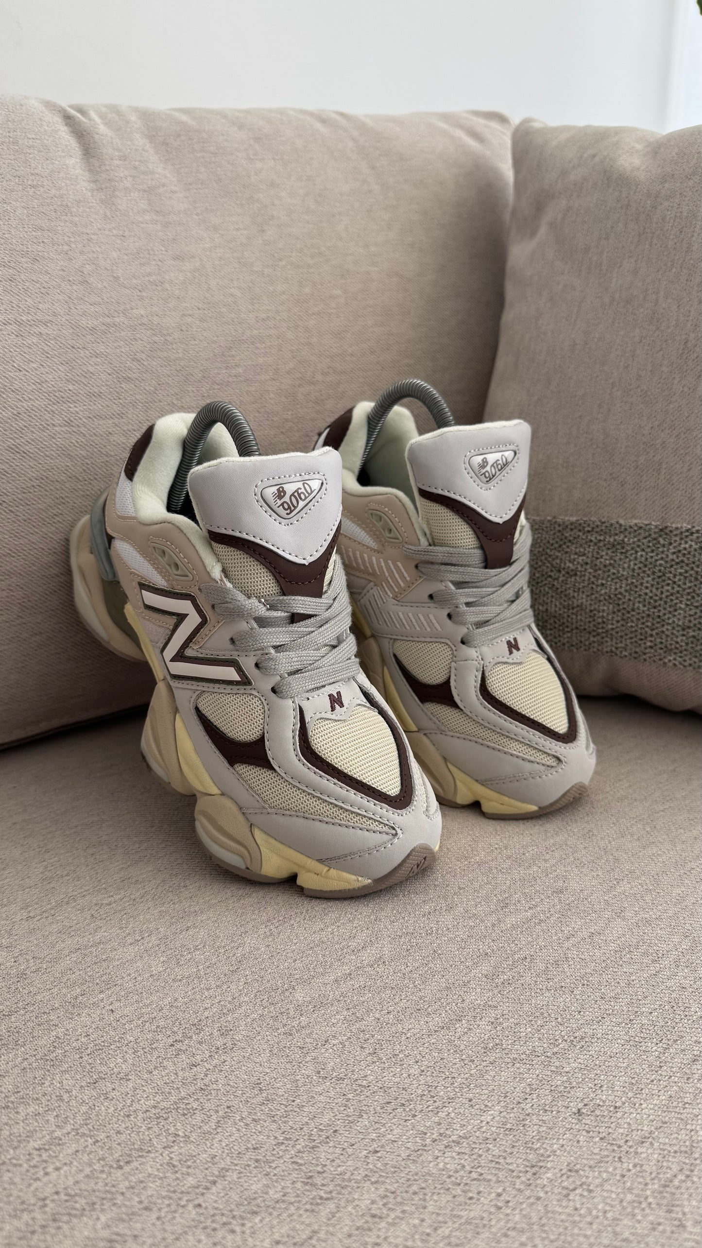 NEW BALANCE 9060 BEIGE CAFE