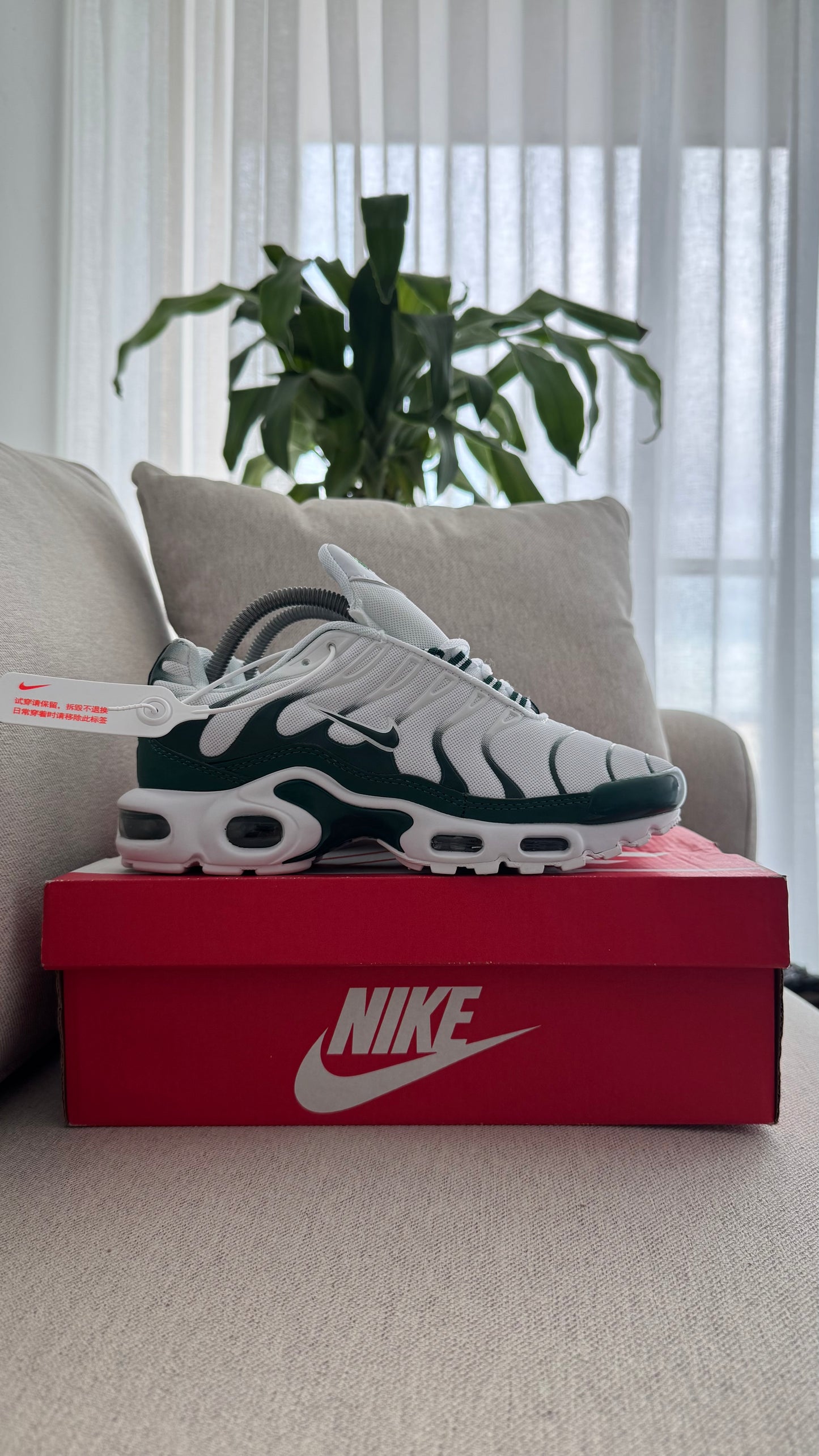 NIKE TN LACOSTE BLANCO VERDE