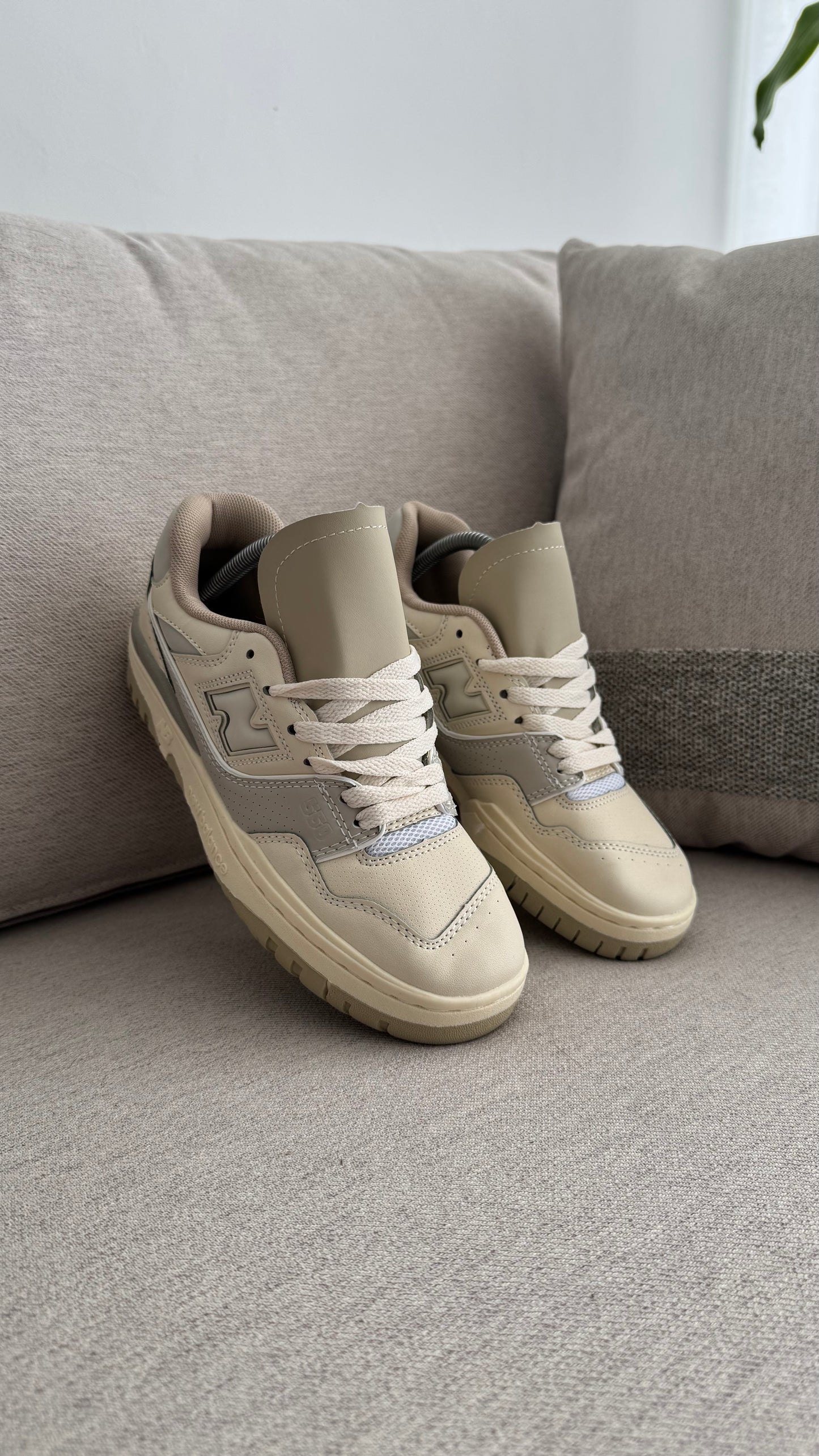 NEW BALANCE 550 BEIGE GRIS