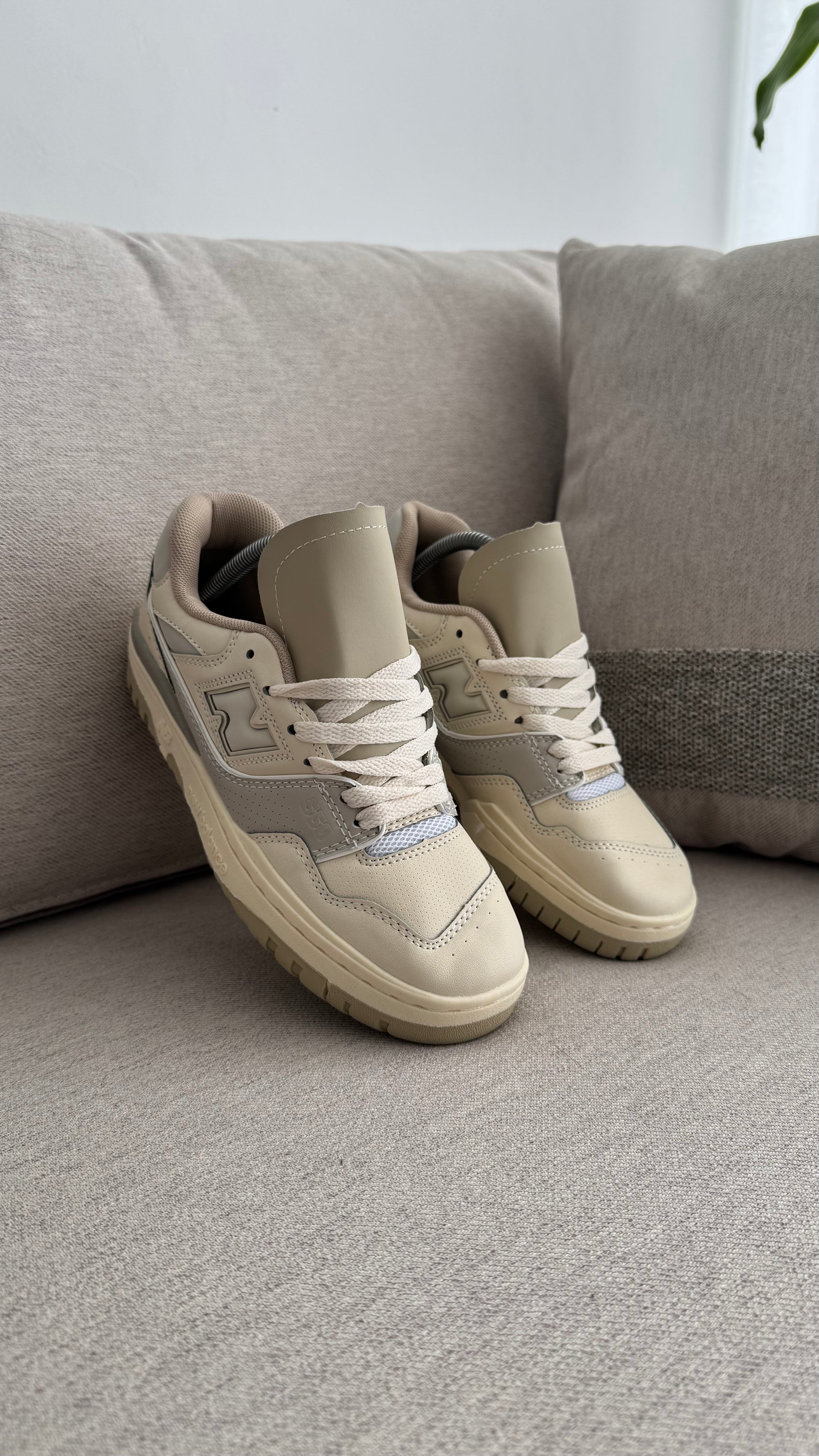 NE BALANCE 550 WBEIGE GRIS