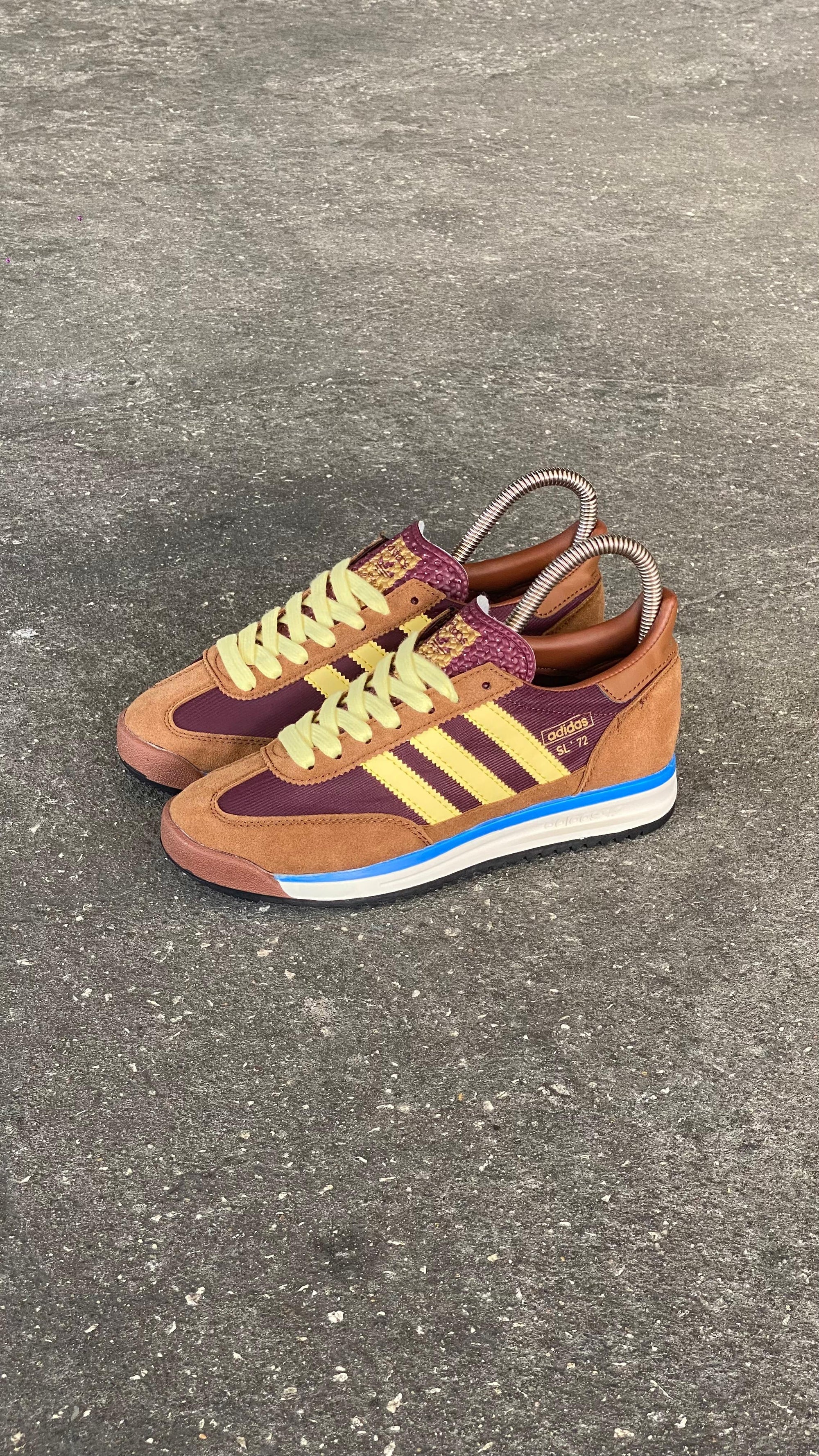 ADIDAS SL CAFE AMARILLO