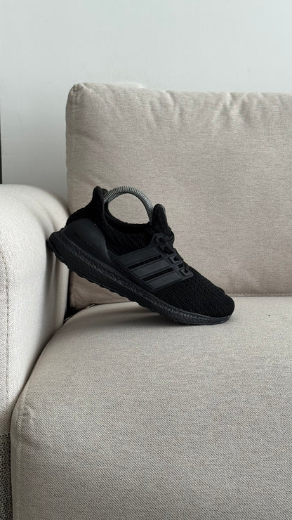 ADIDAS ULTRABOOST CLASICO NEGRO