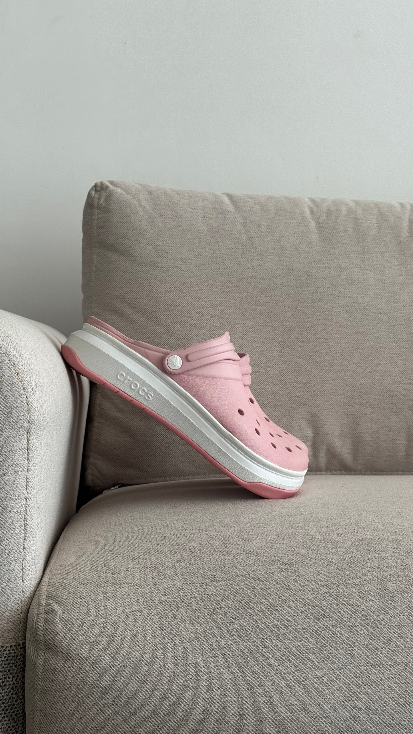 CROCS ROSADO OSCURO