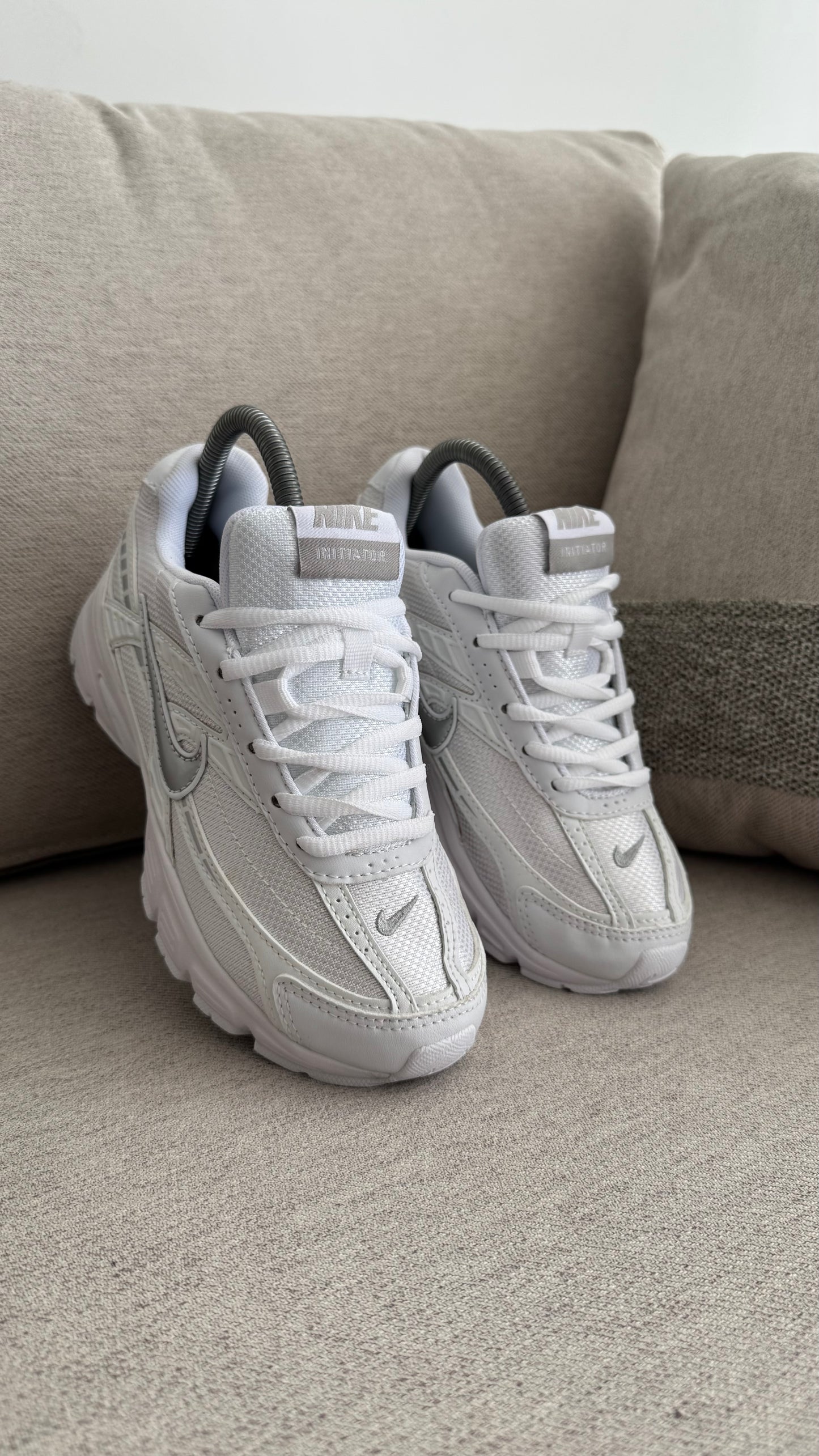 NIKE INITIATOR BLANCO
