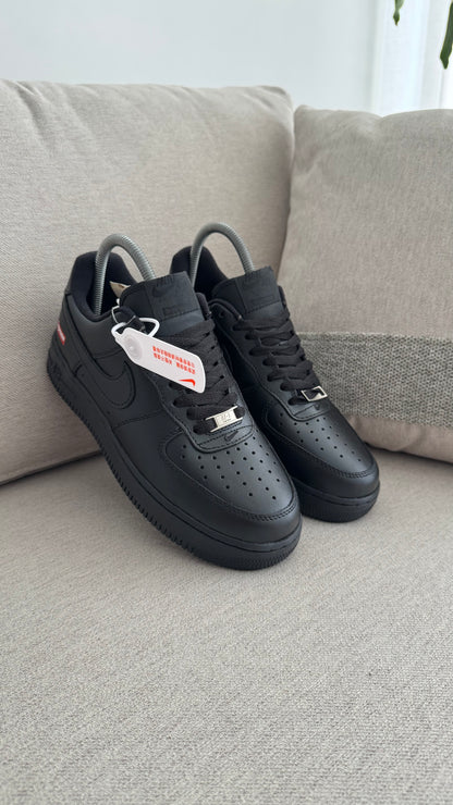 NIKE AF1 SUPREME NEGRO