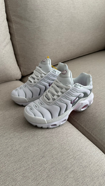 NIKE TN BLANCO ROSA NIÑA