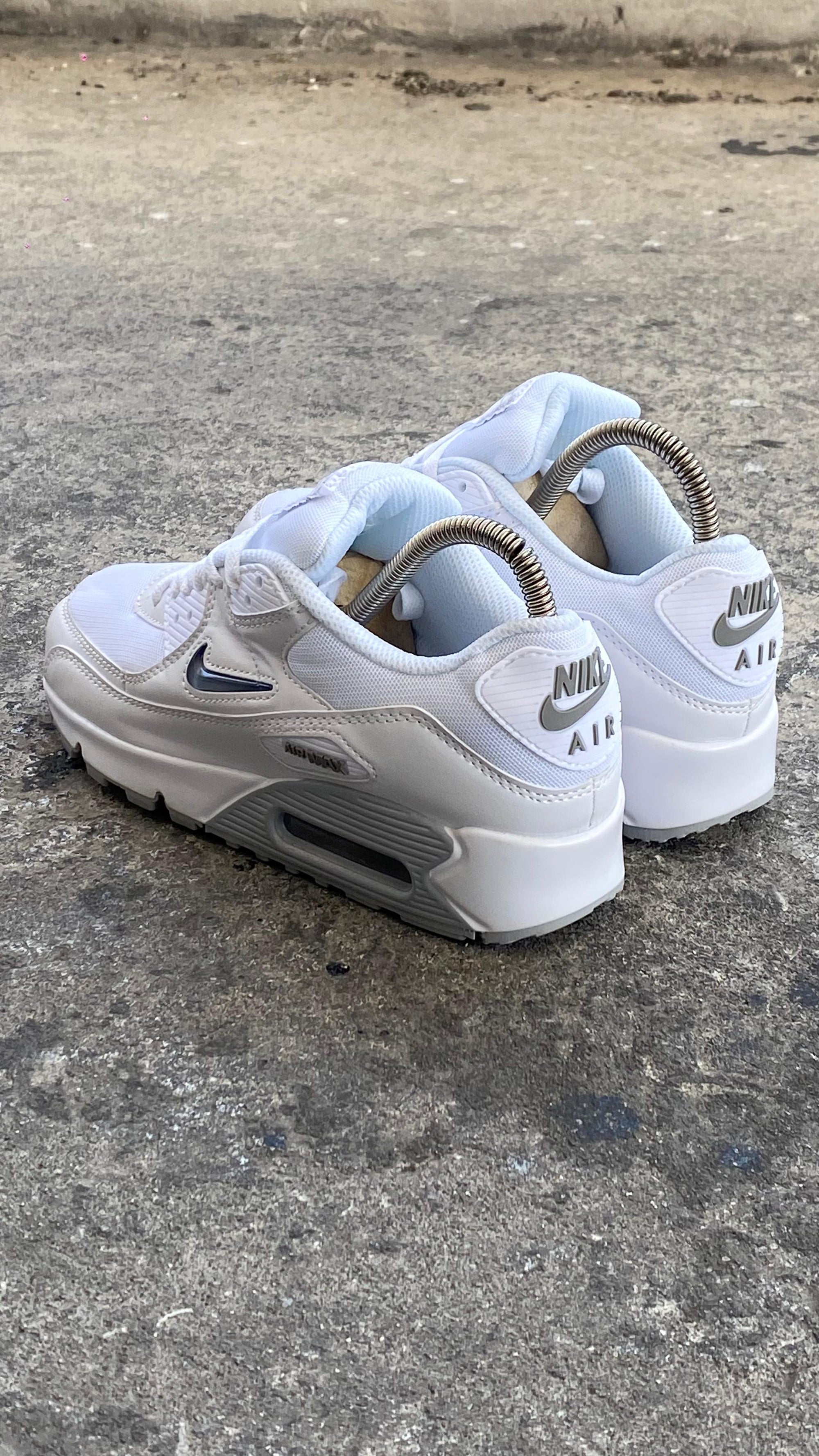NIKE AIR MAX 90 BLANCO GRIS