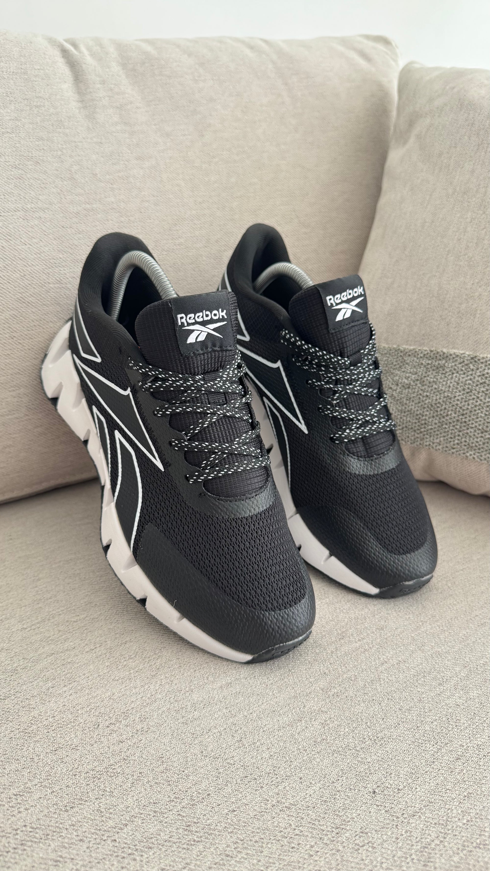 REEBOK DYNAMIC NEGRO BLANCO PROMO