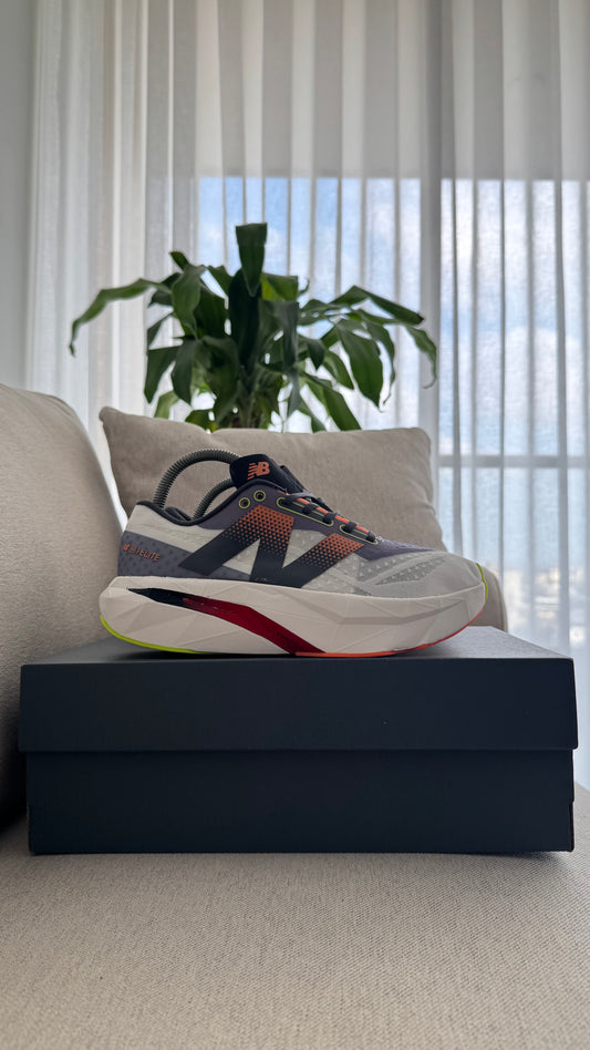 NEW BALANCE ELITE GRIS ROJO