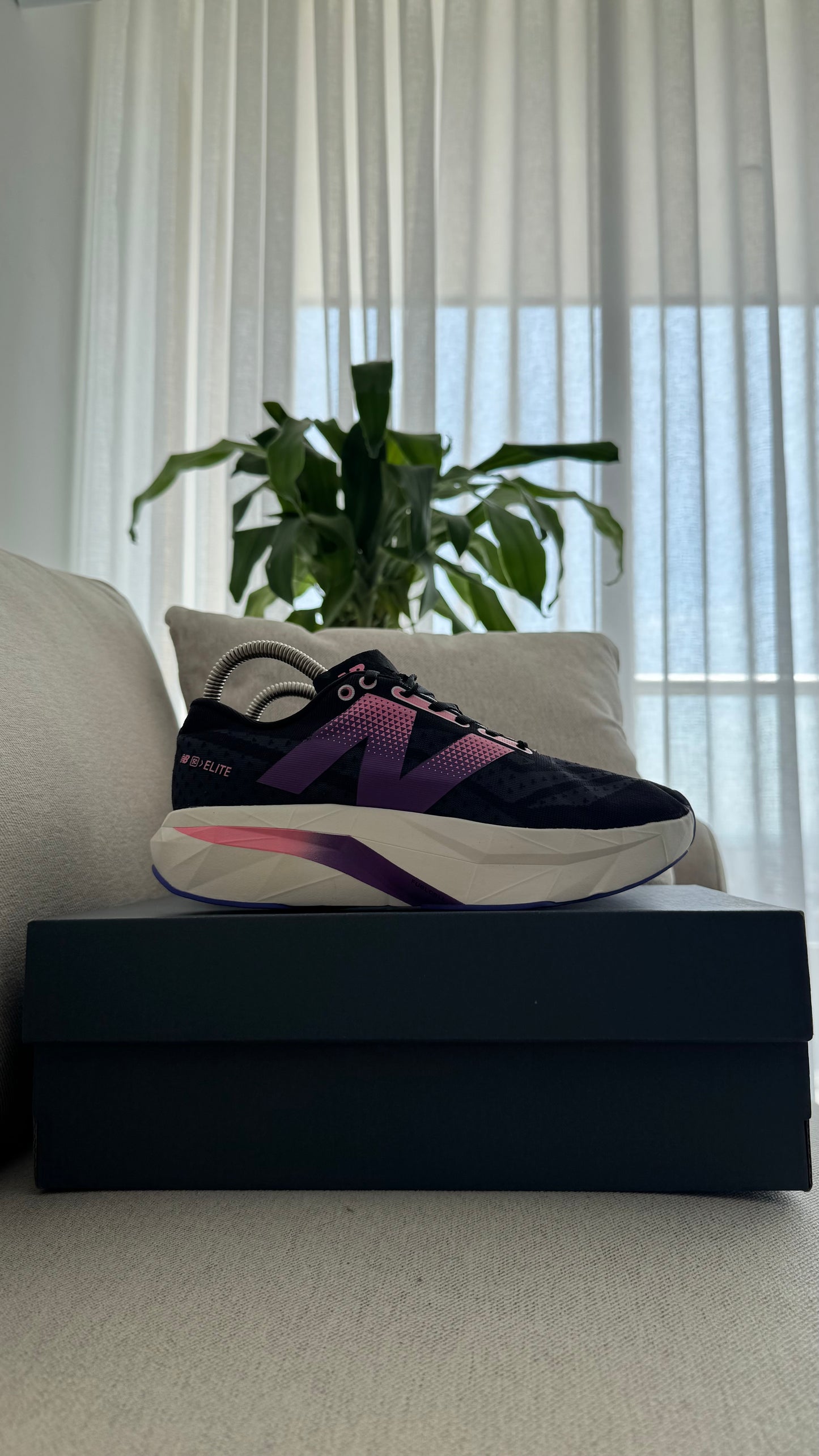 NEW BALANCE ELITE NEGRO MORADO