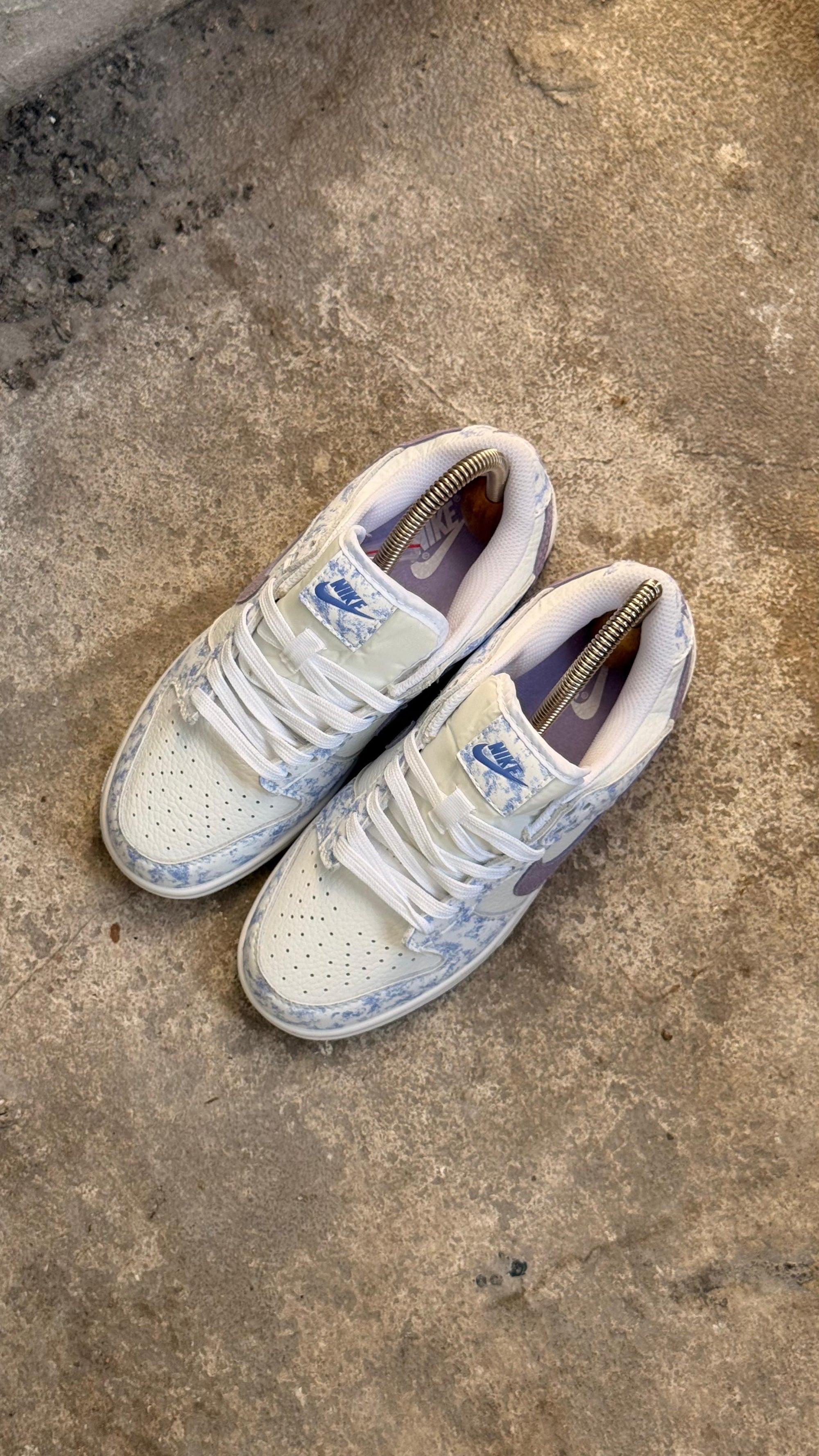 NIKE SB PRELAVADA BLANCO MORADO