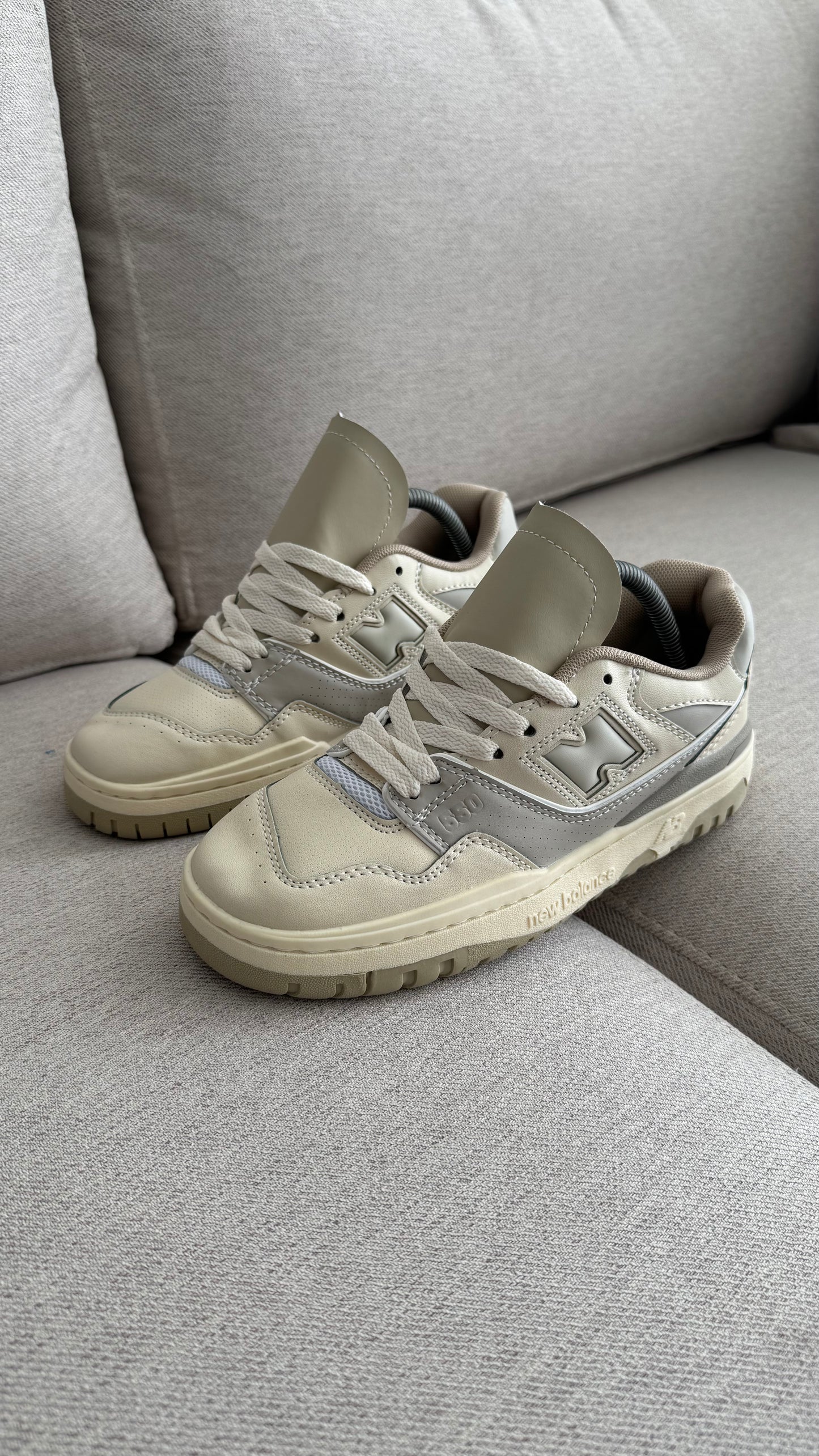 NEW BALANCE 550 BEIGE GRIS