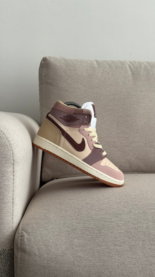 NIKE R1  JORDAN BOTA VINOTINTO