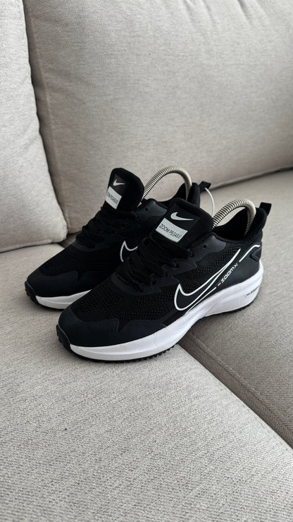 NIKE ZOOM X NEGRO BLANCO