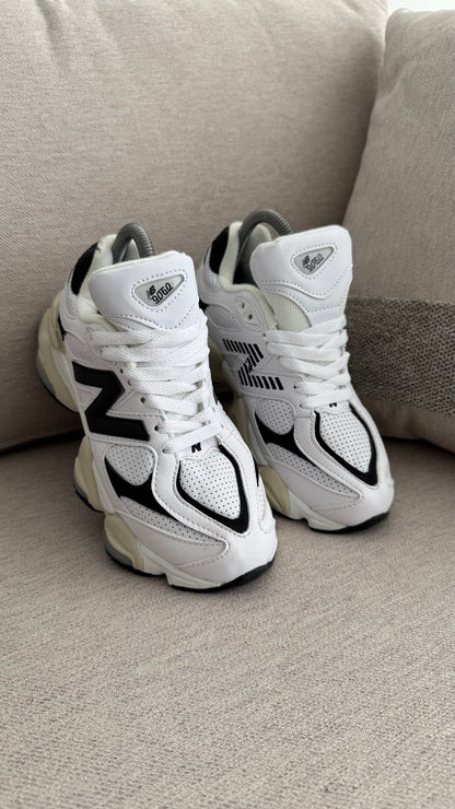 NEW BALANCE 9060 BEIGE NEGRO