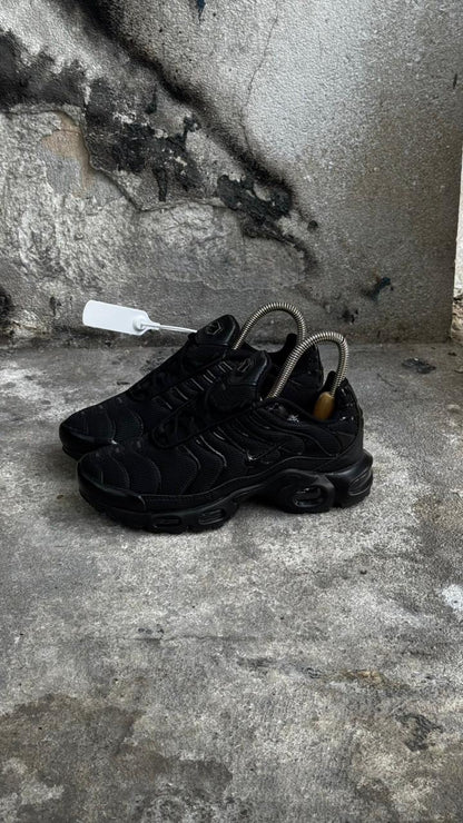 NIKE TN NEGRO