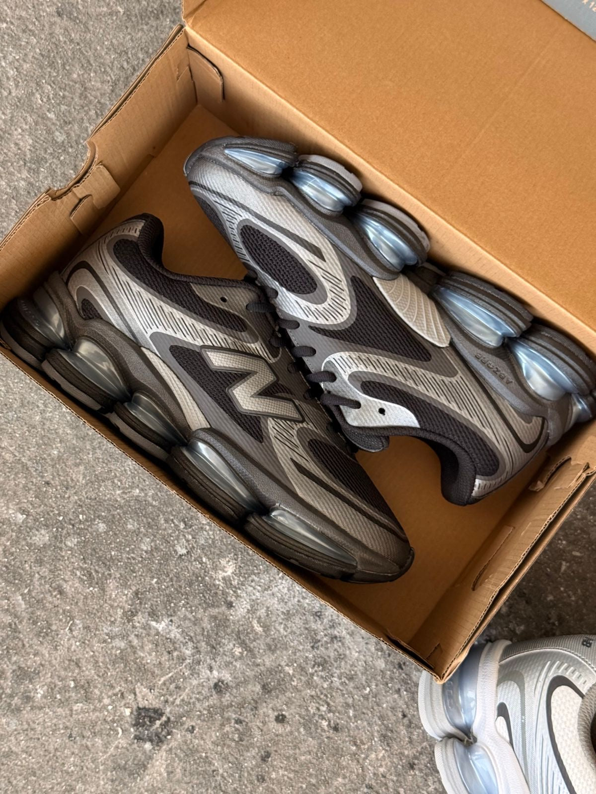NEW BALANCE 2000 GRIS AZUL