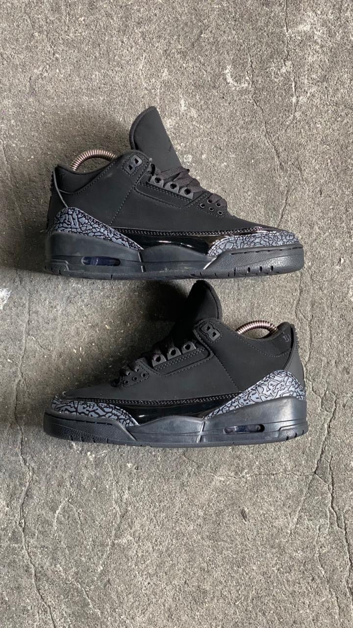 JORDAN RETRO 3 NEGRA 26