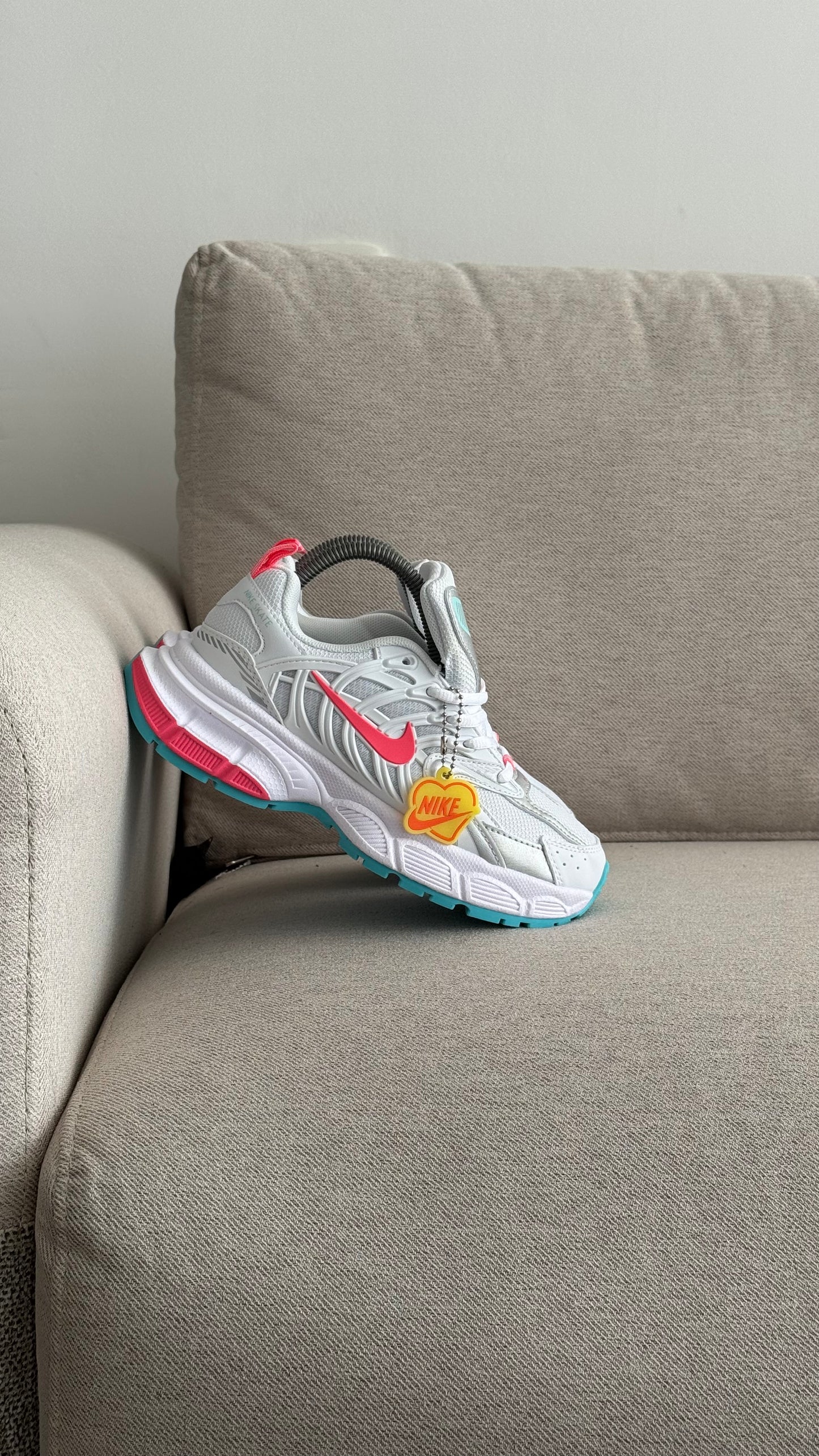 NIKE SKATE BLANCO ROSA