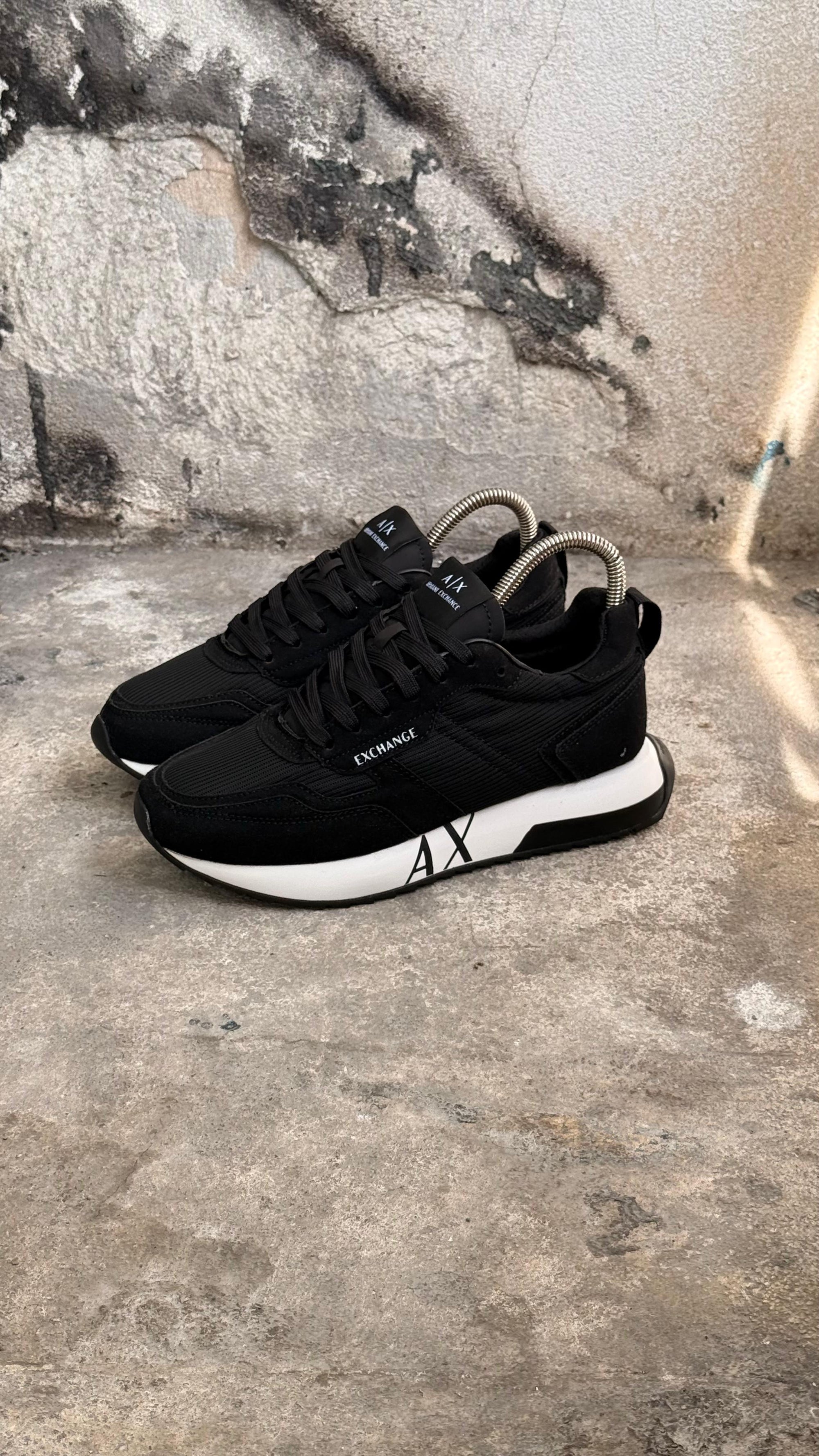 ARMANY NEGRO BLANCO