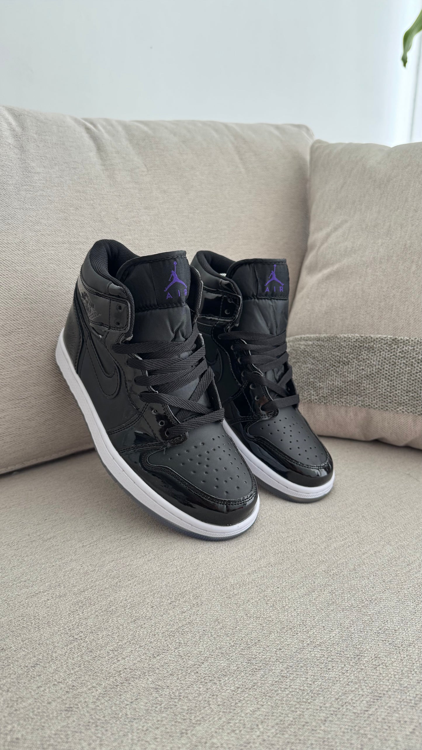 NIKE RETRO 1 BOTA CHAROL NEGRA