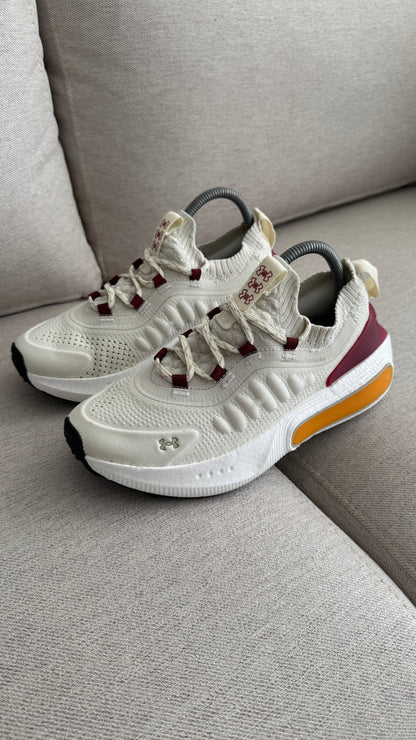 UNDER ARMOUR GRIS NARANJA