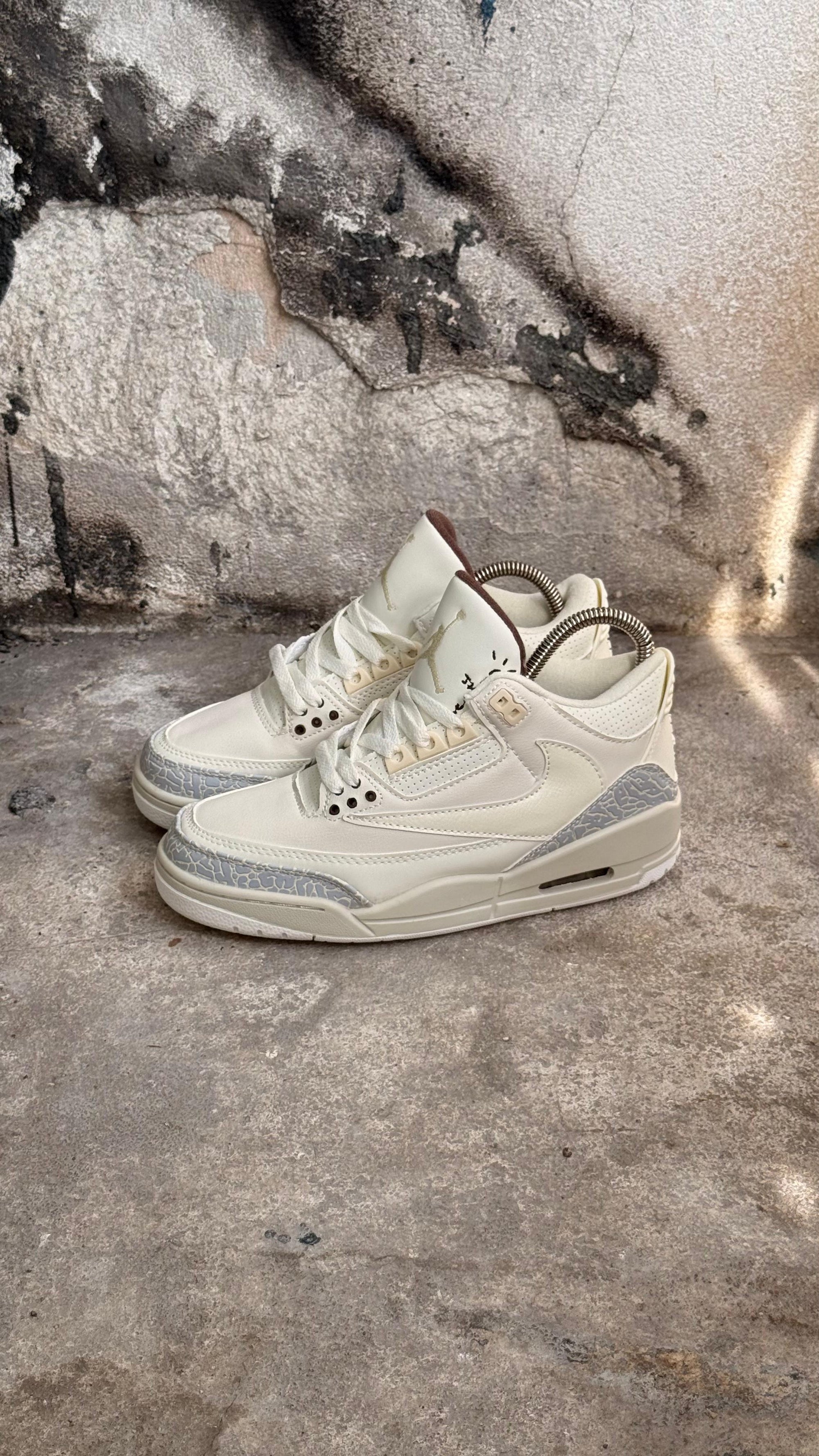 JORDAN RETRO 3 BEIGE