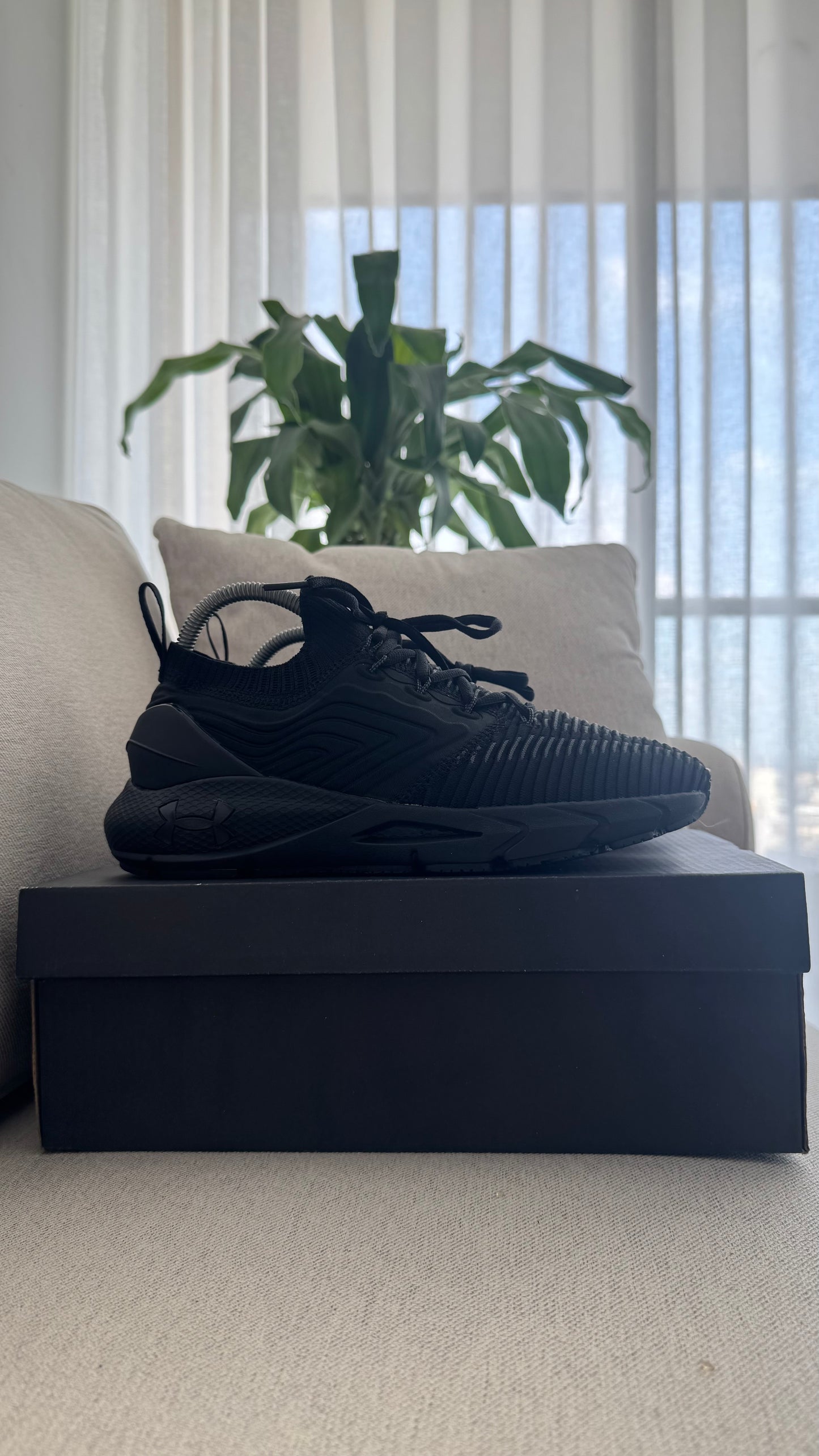 UNDER AMOUR PHANTOM NEGRO