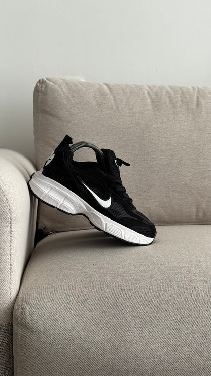 NIKE SKATE TENIS NEGRO BLANCO