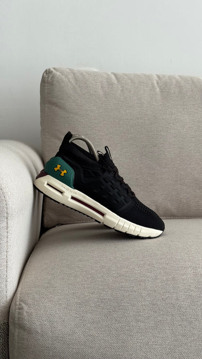 UNDER ARMOUR TENIS NEGRO VERDE