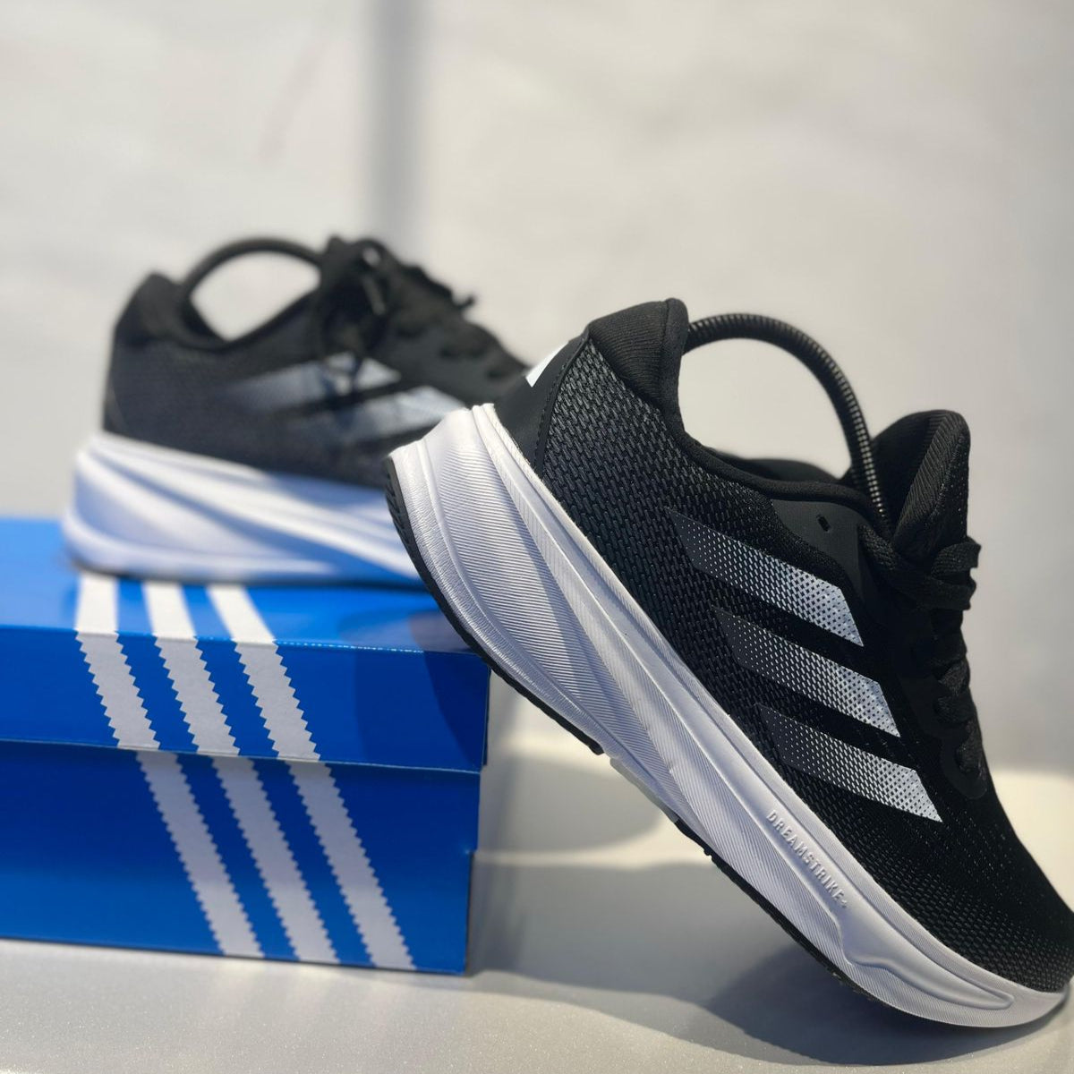 ADIDAS SUPERNOVA NEGRO