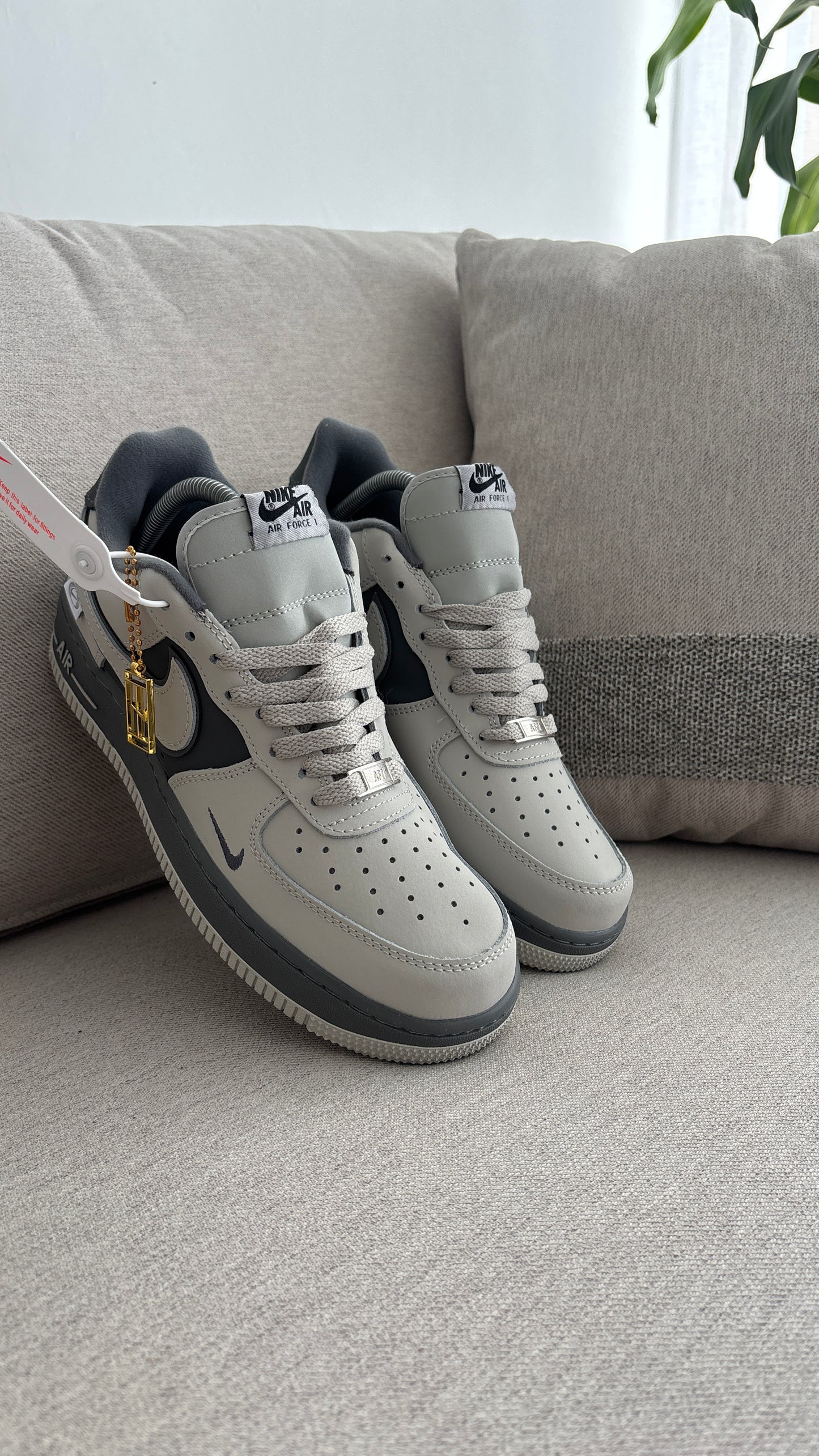 AF1 BLANCO GRIS