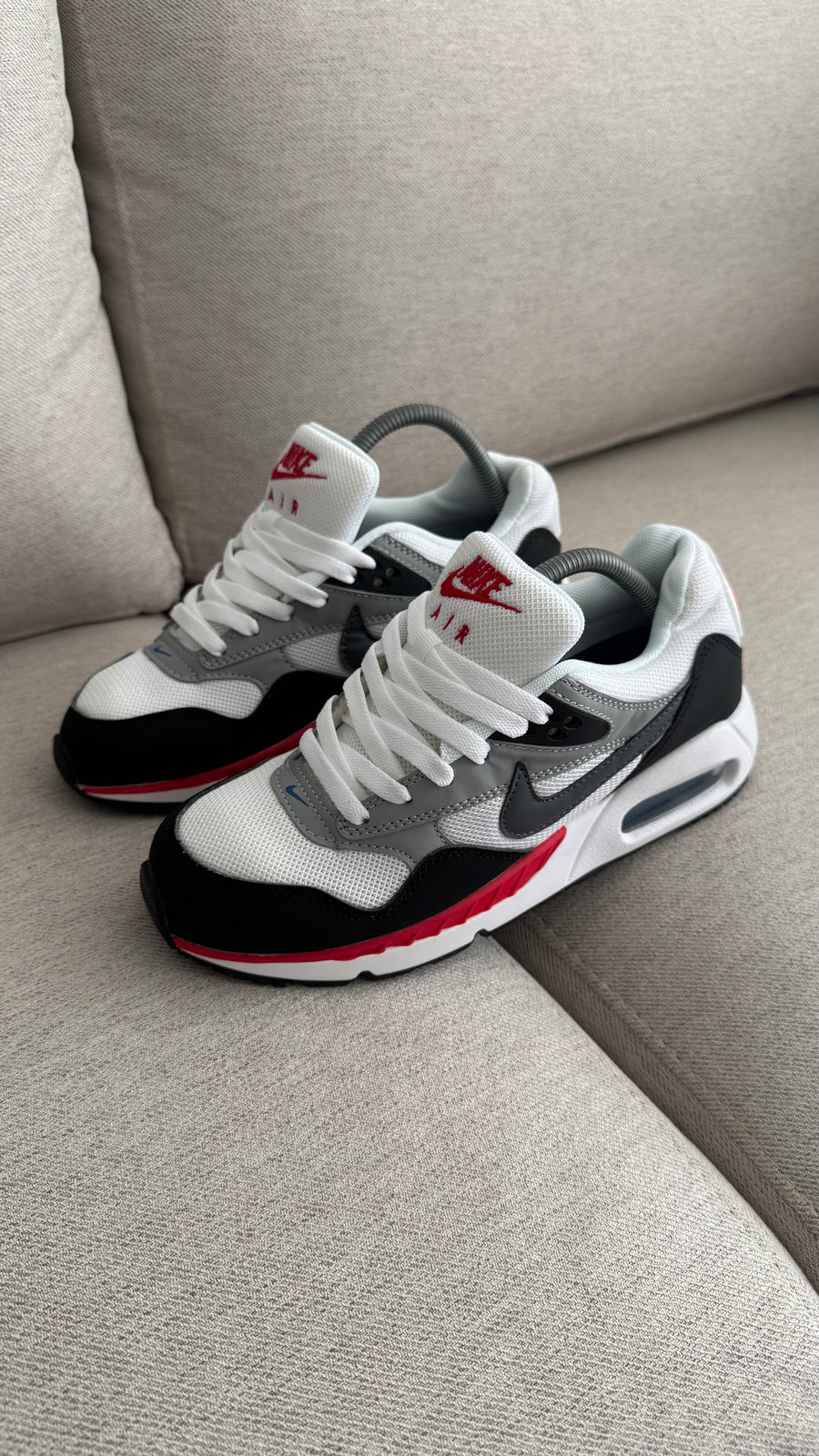 NIKE CORRELATE ROJO