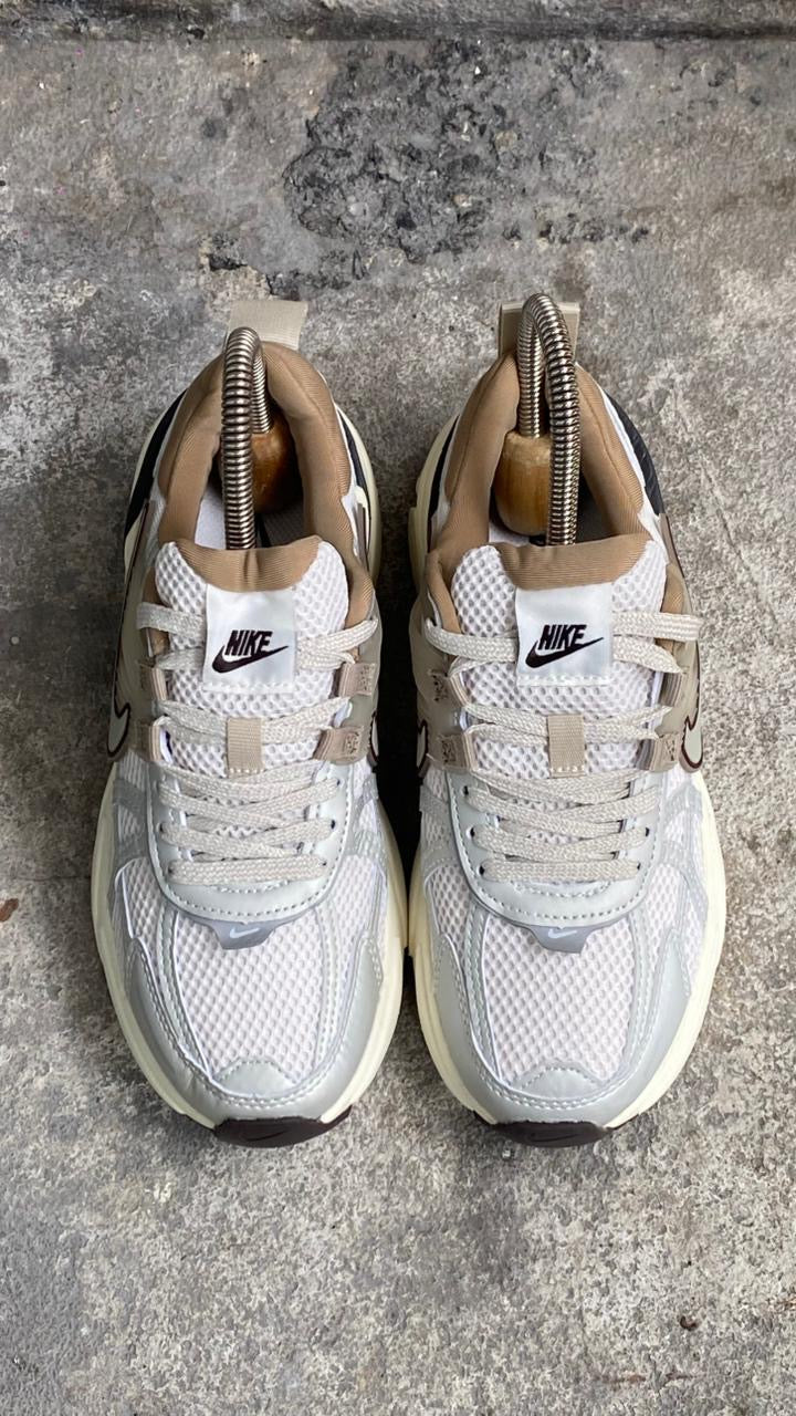 NIKE V2K CAFE