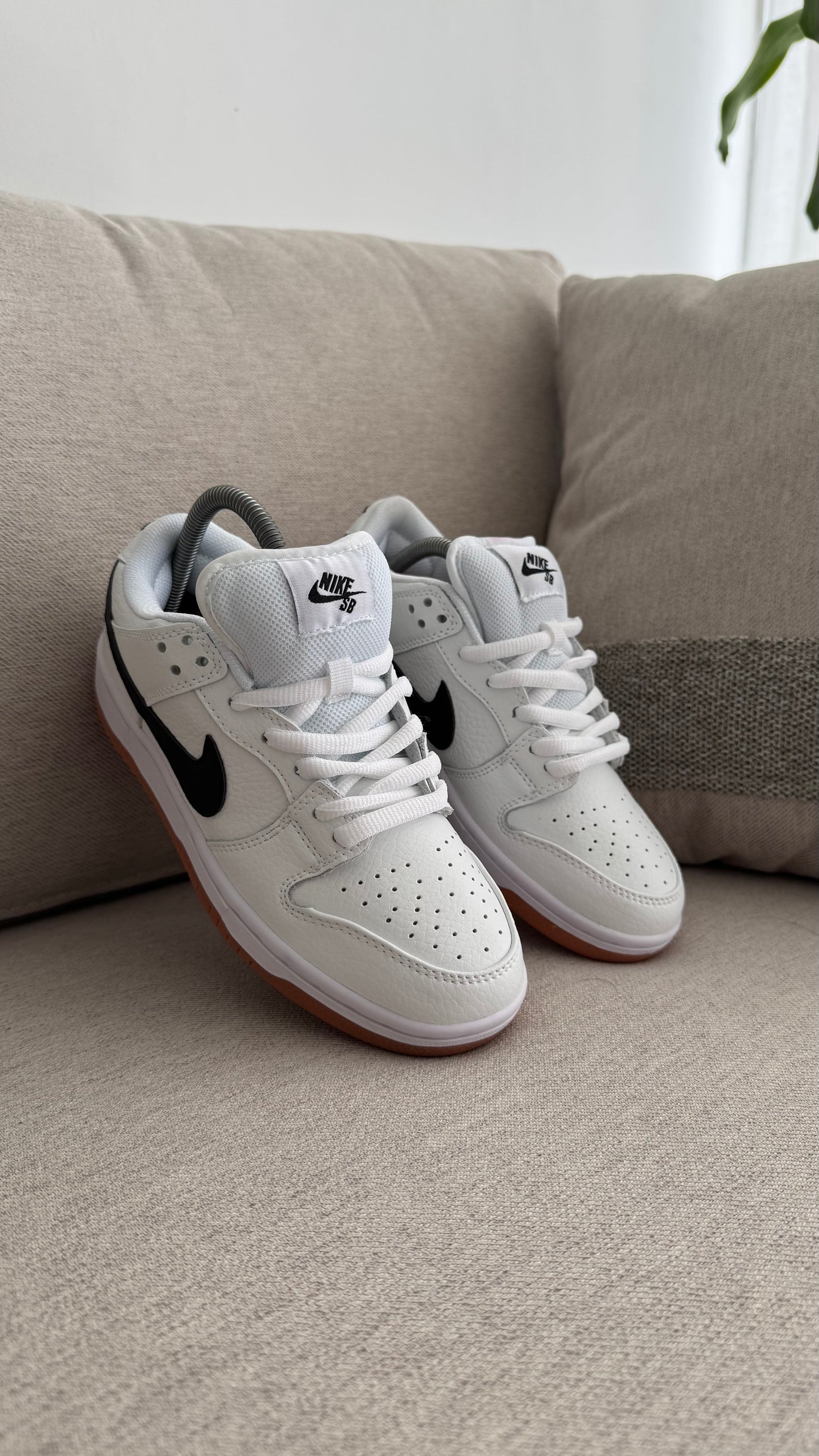 NIKE SB LEYENDA BLANCO NEGRO