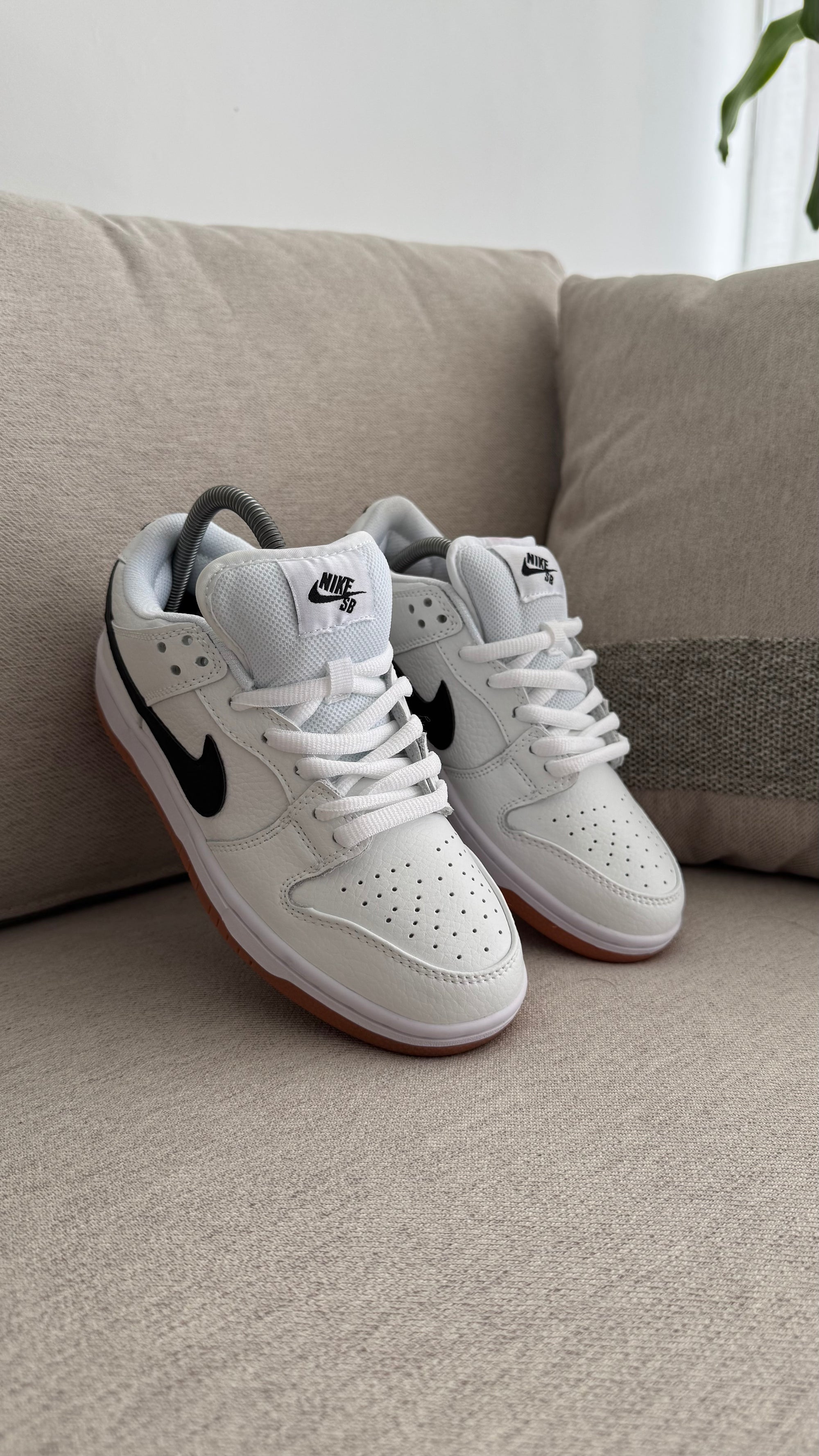 NIKE SB LEYENDA BLANCO NEGRO
