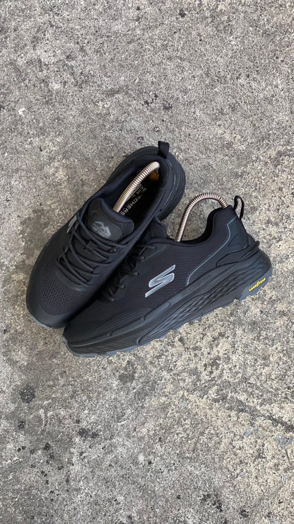 SKETCHERS GYEAR NEGRO