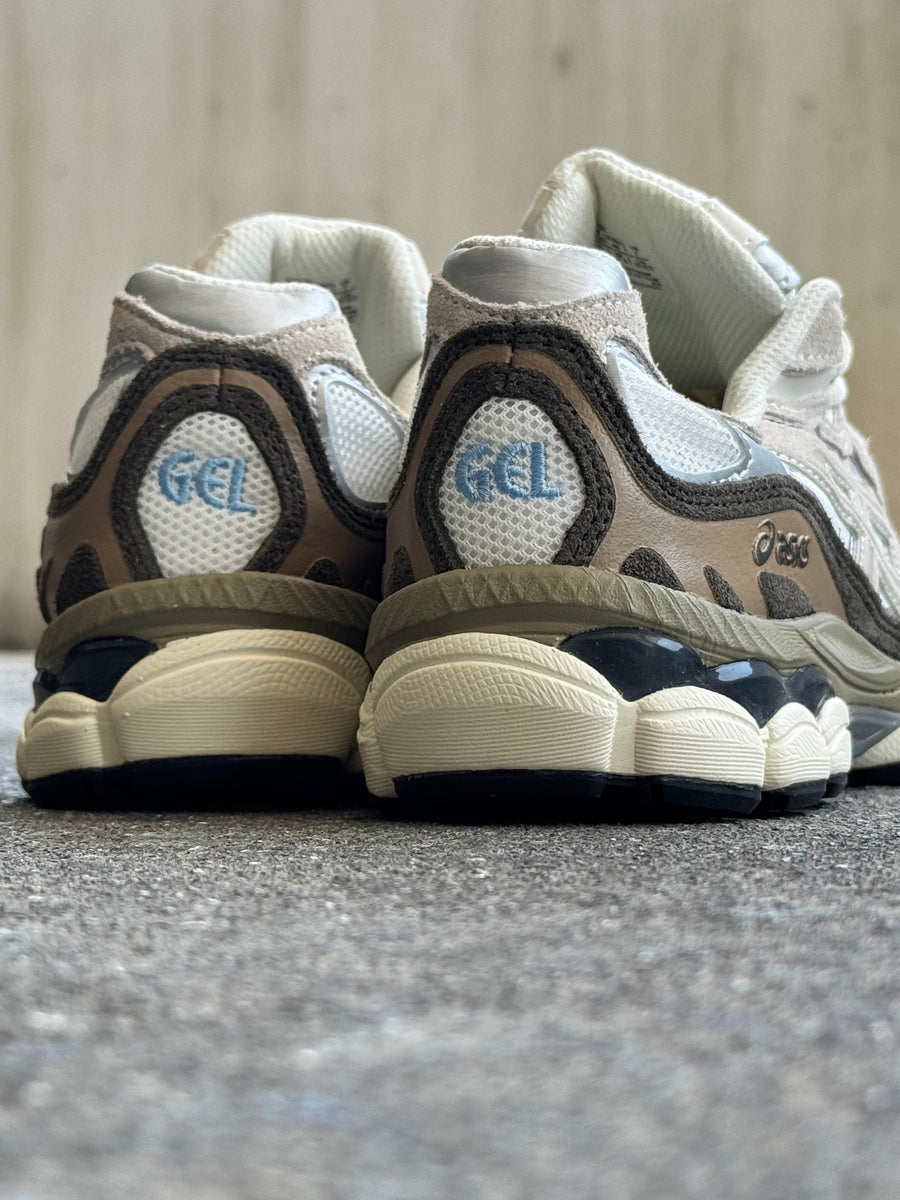 ASICS BLANCO CAFE