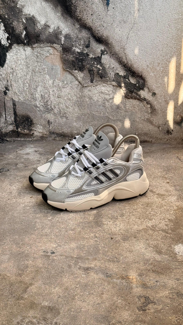ADIDAS OZMILLEN GRIS NEGRO