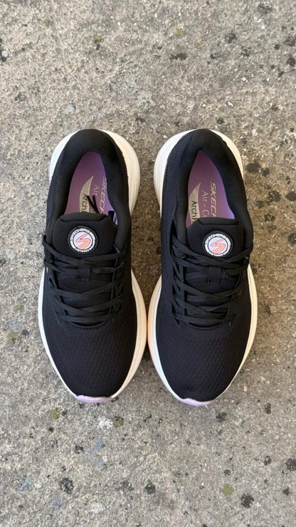 SKETCHERS HYPER NEGRO LILA