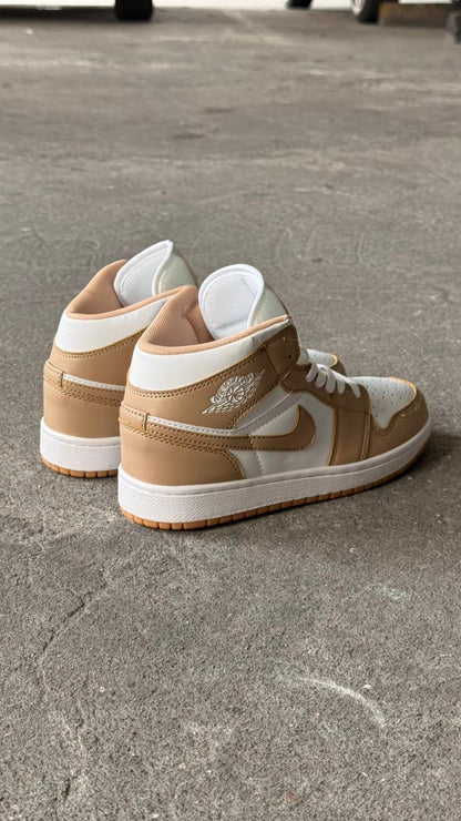 JORDAN RETRO 1 HIGH BLANCO PASTEL